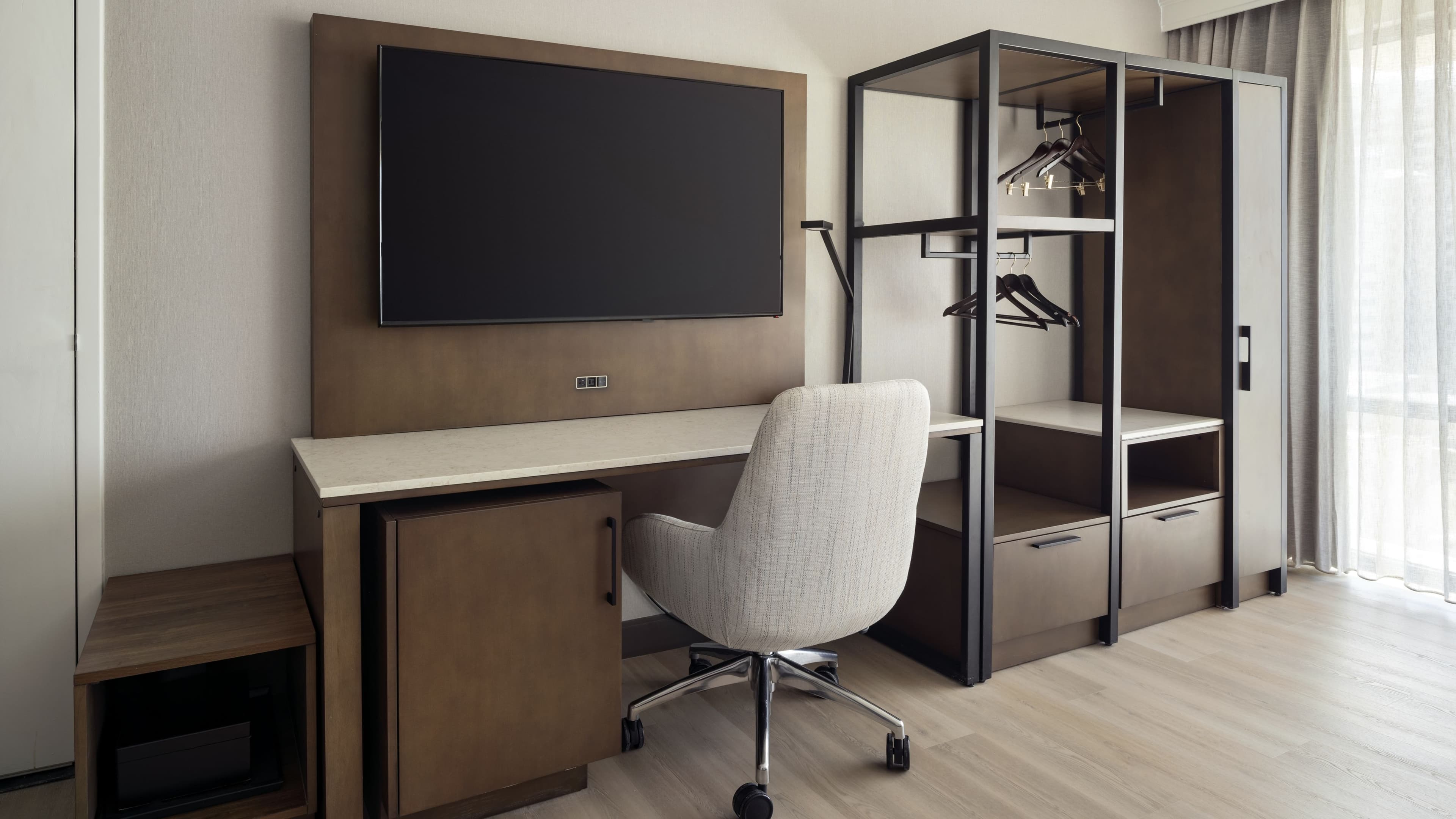 Deluxe Guest room - Image 2