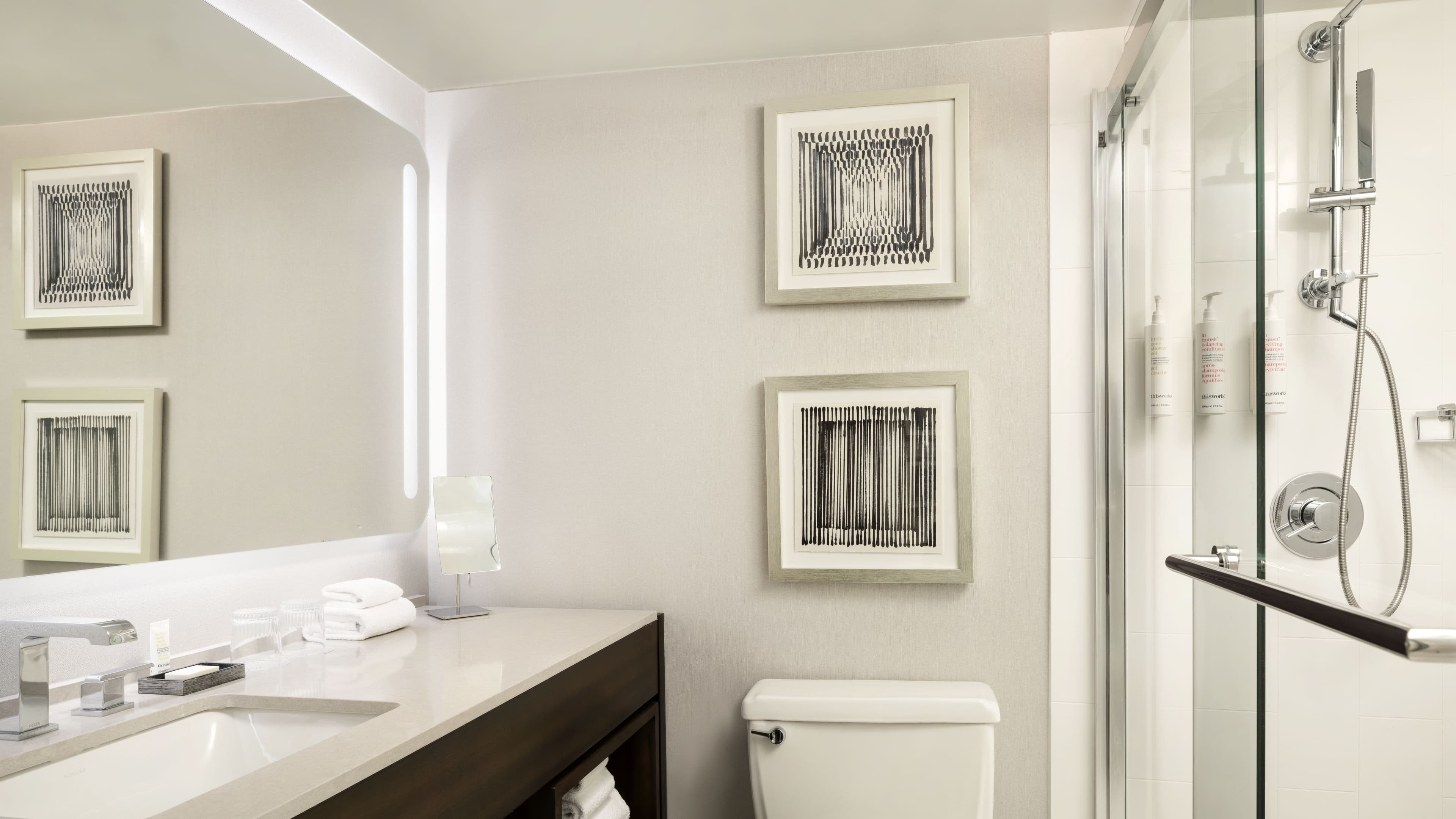 Deluxe Guest room - Image 5