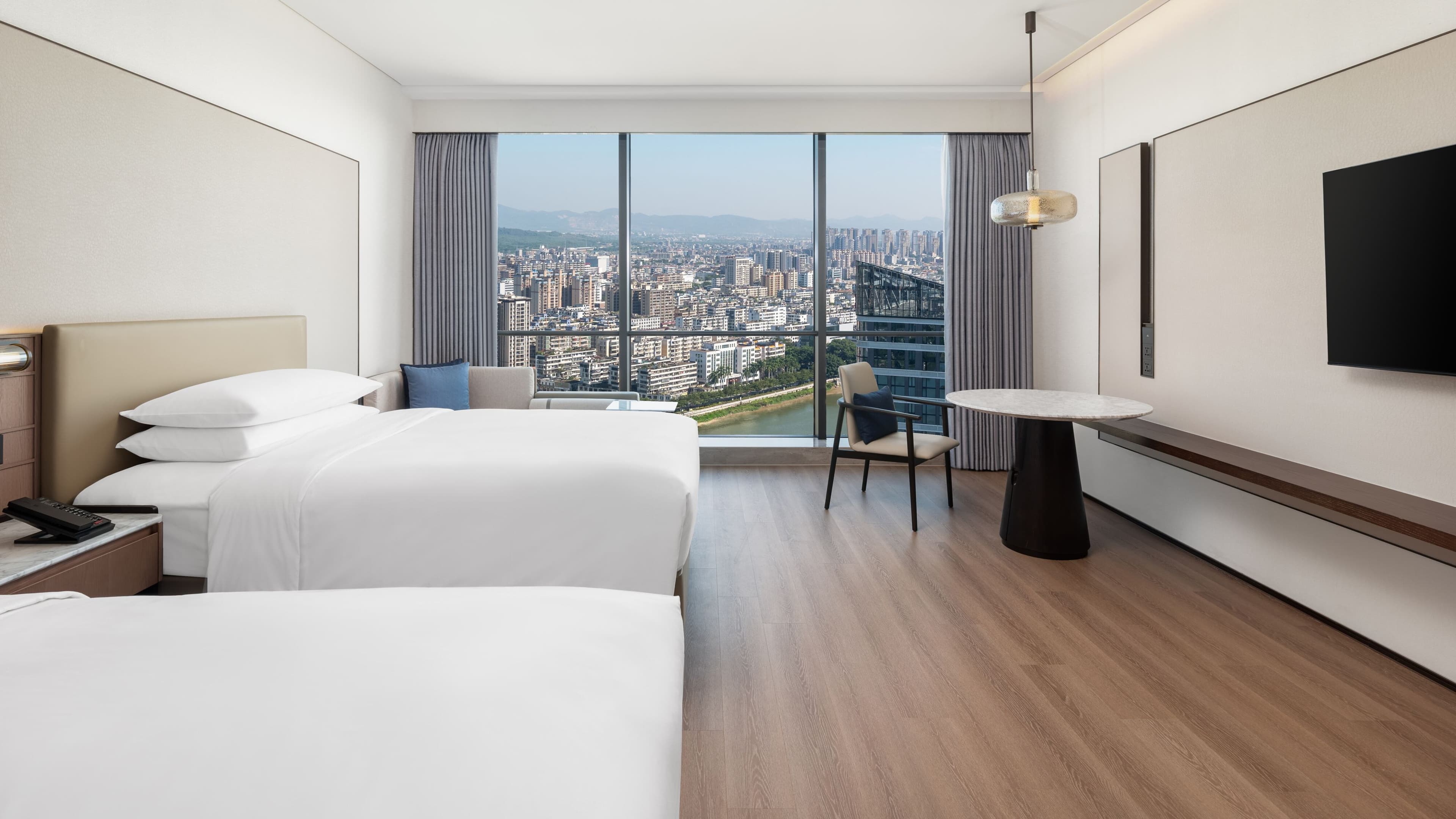 Deluxe City View Room - Image 1