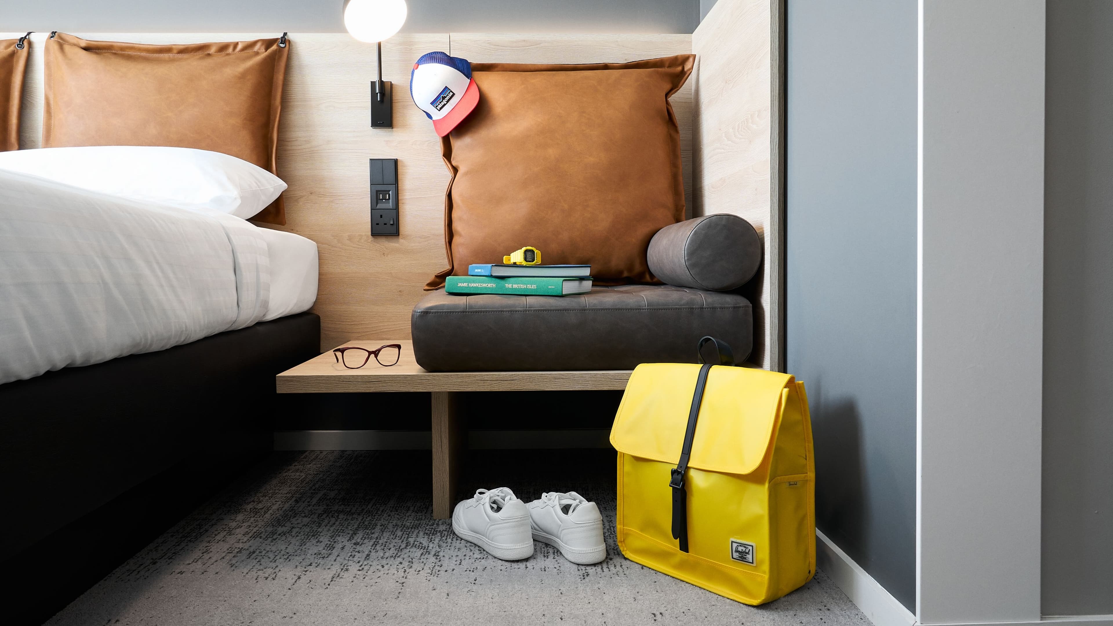 Moxy Queen Sleeper - Image 1