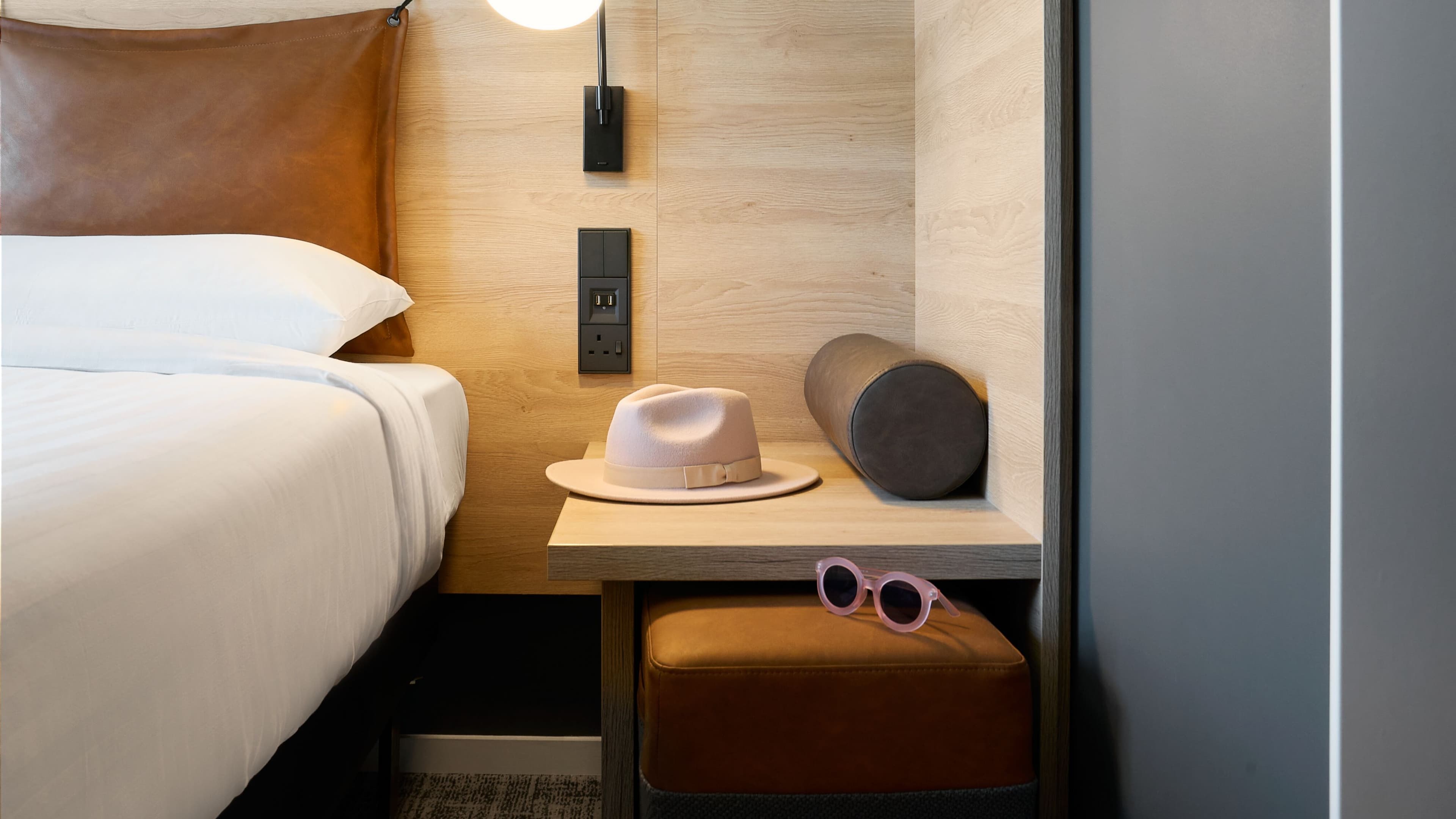 Moxy Queen Sleeper - Image 5