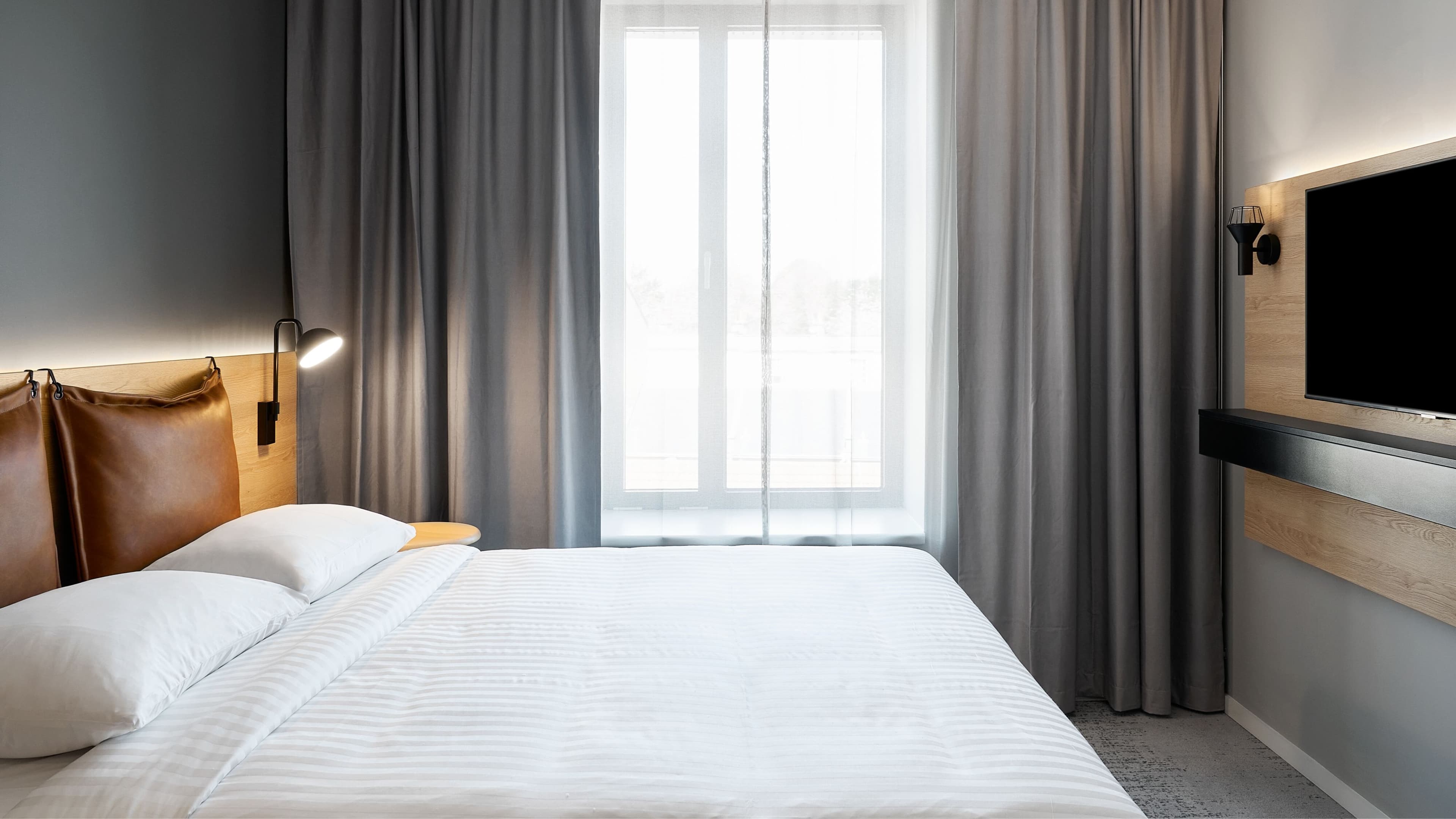 Moxy Queen Sleeper - Image 2