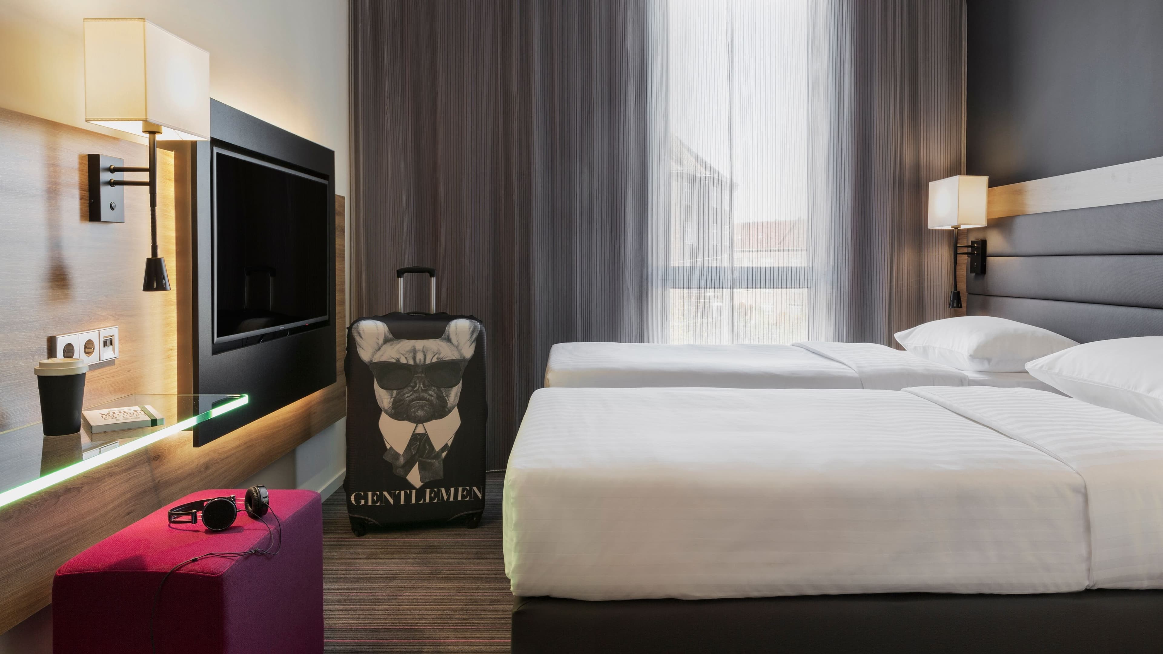 Moxy Twin Sleeper - Image 1