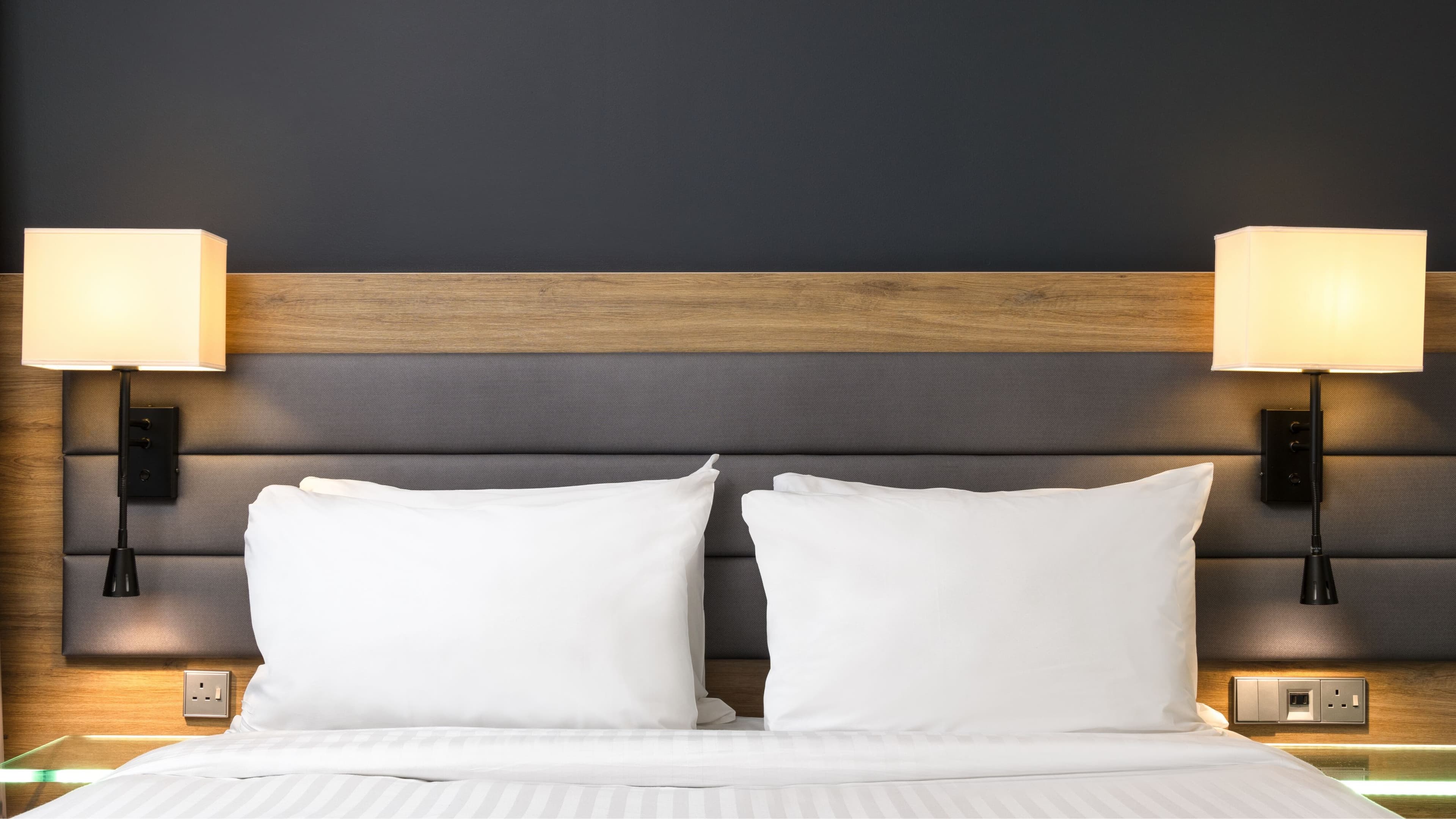 Moxy Queen Sleeper - Image 3