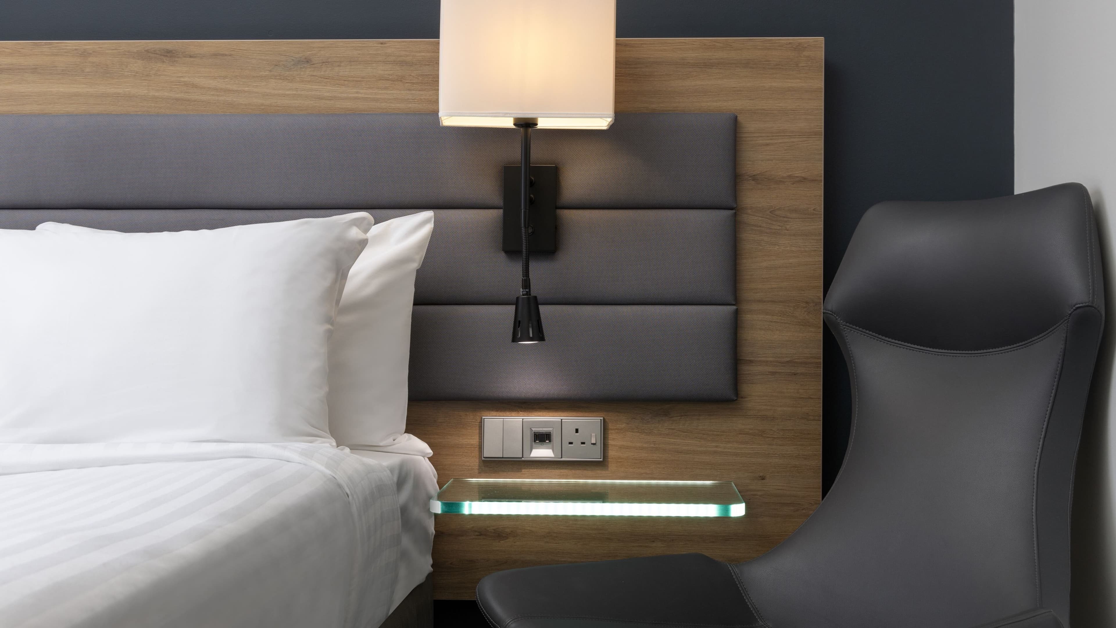 Moxy Queen Sleeper - Image 2