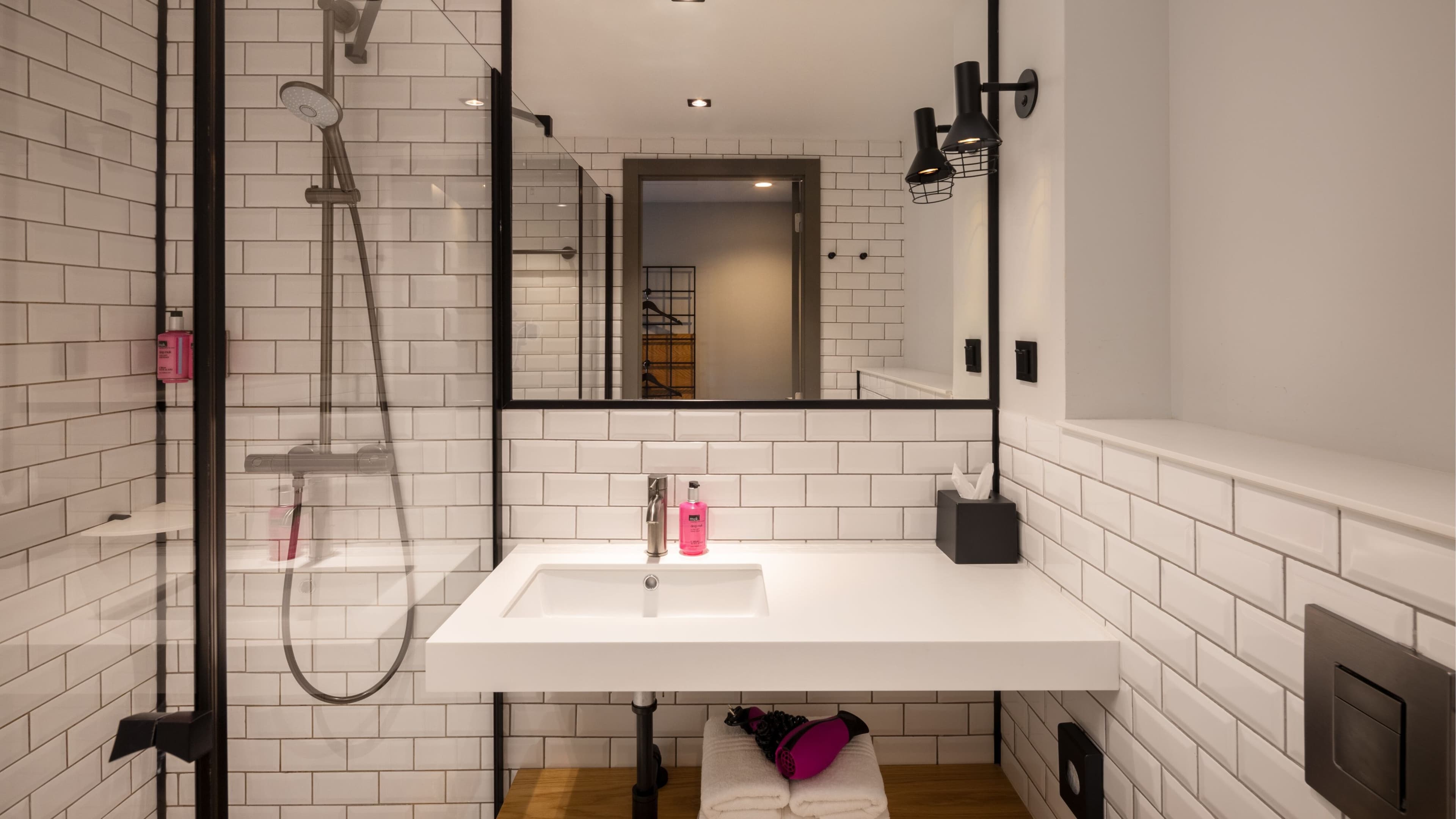 Cozy Sleeper - Image 12