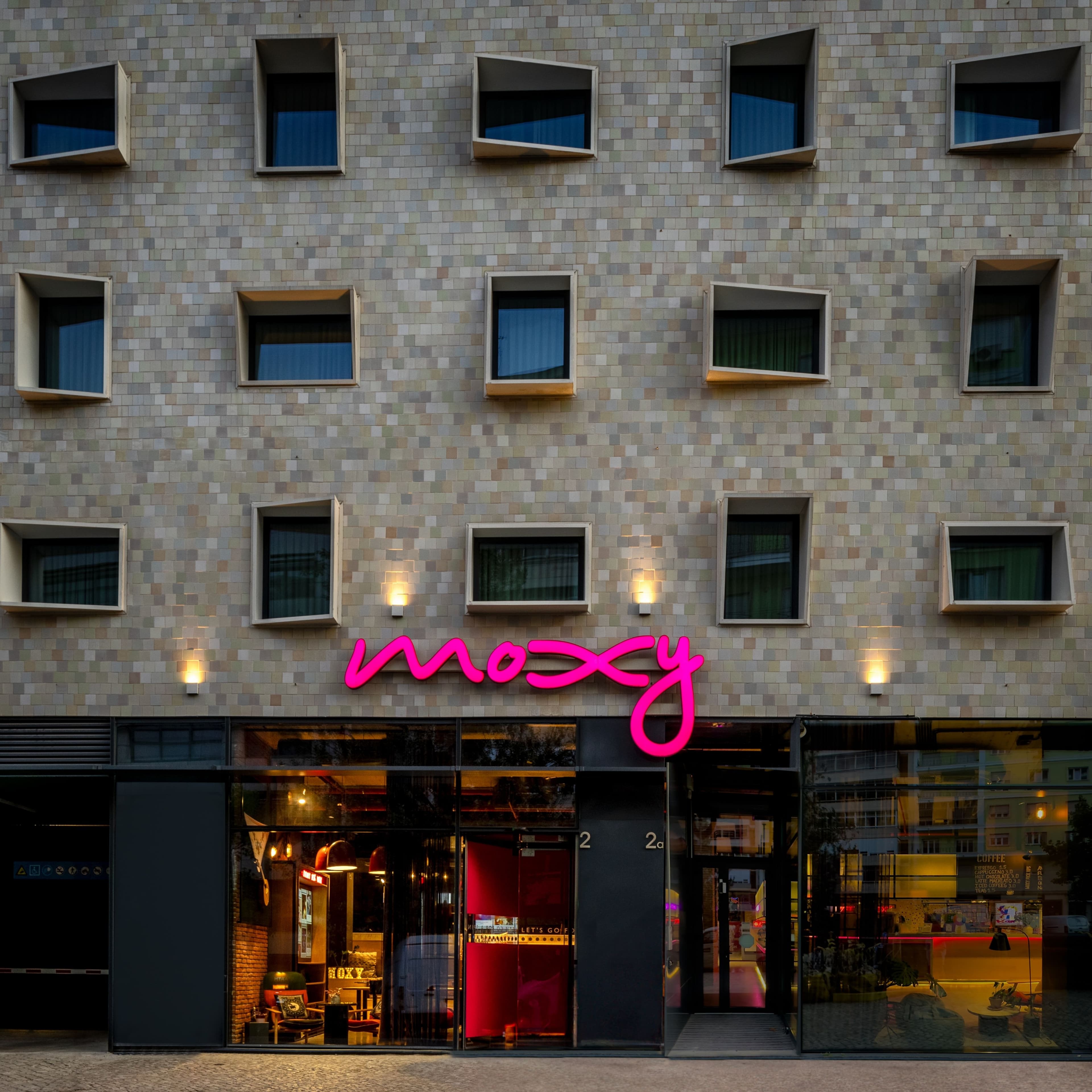 Moxy Lisbon City
