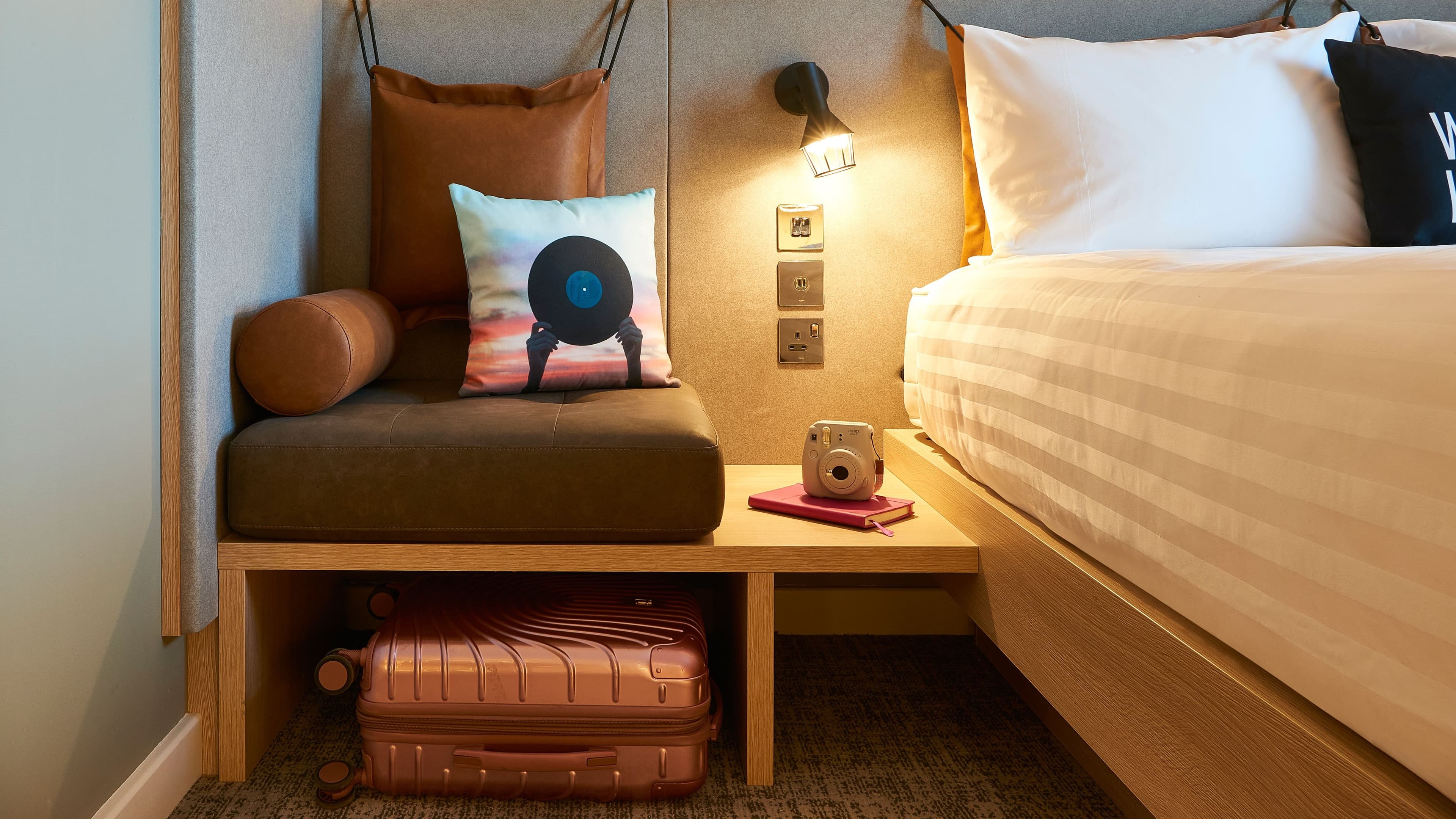 Moxy Sleeper - Image 5