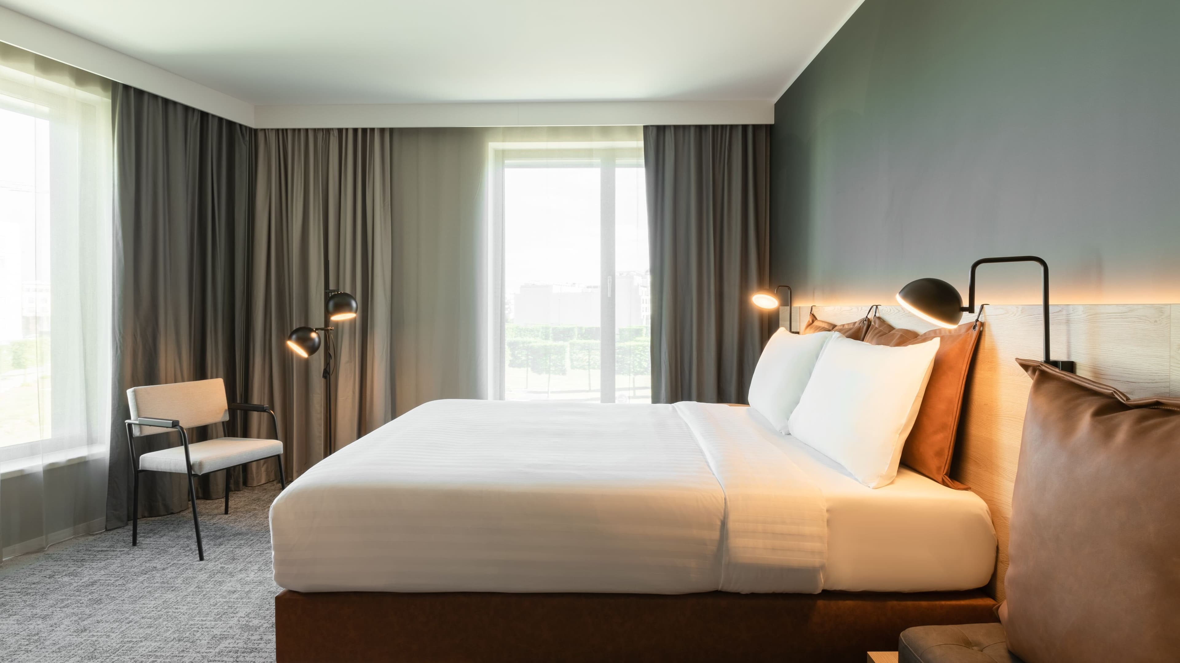 Moxy Queen Sleeper - Image 2