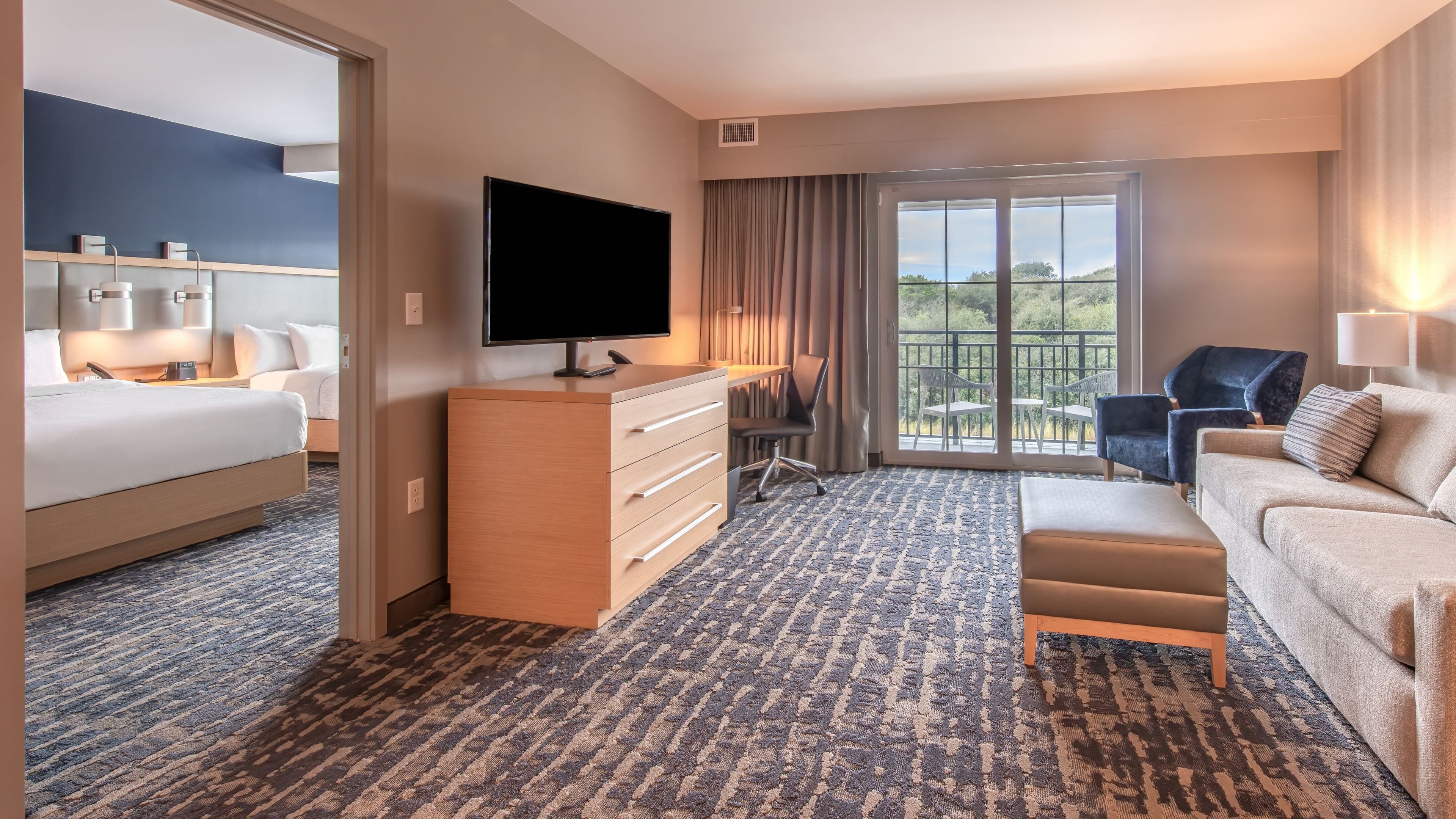 1 Bedroom Suite - Image 1