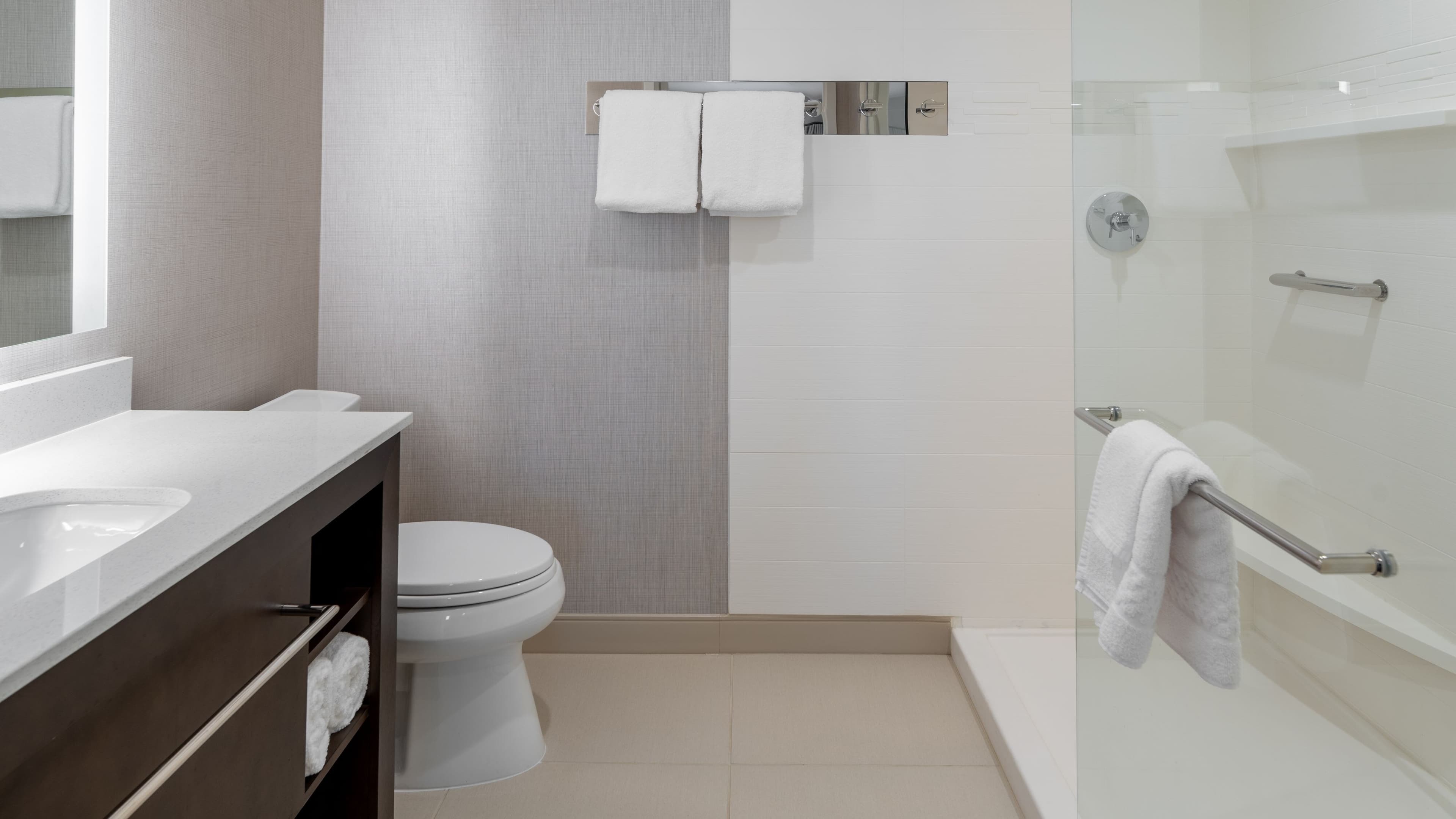 Larger Studio - Image 6