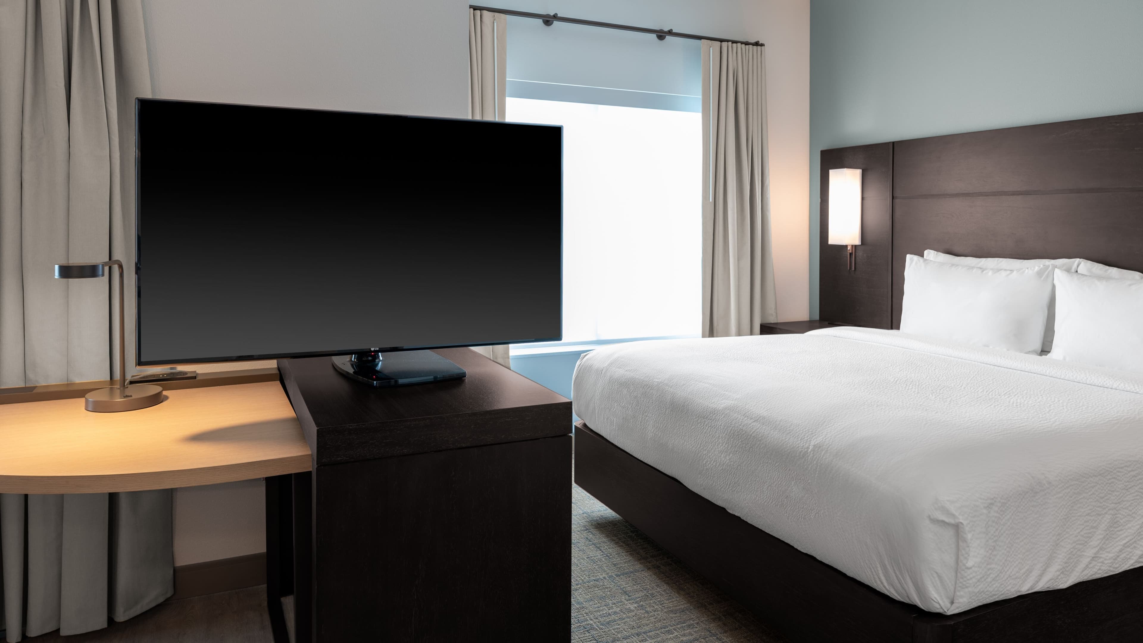 Larger Studio - Image 5