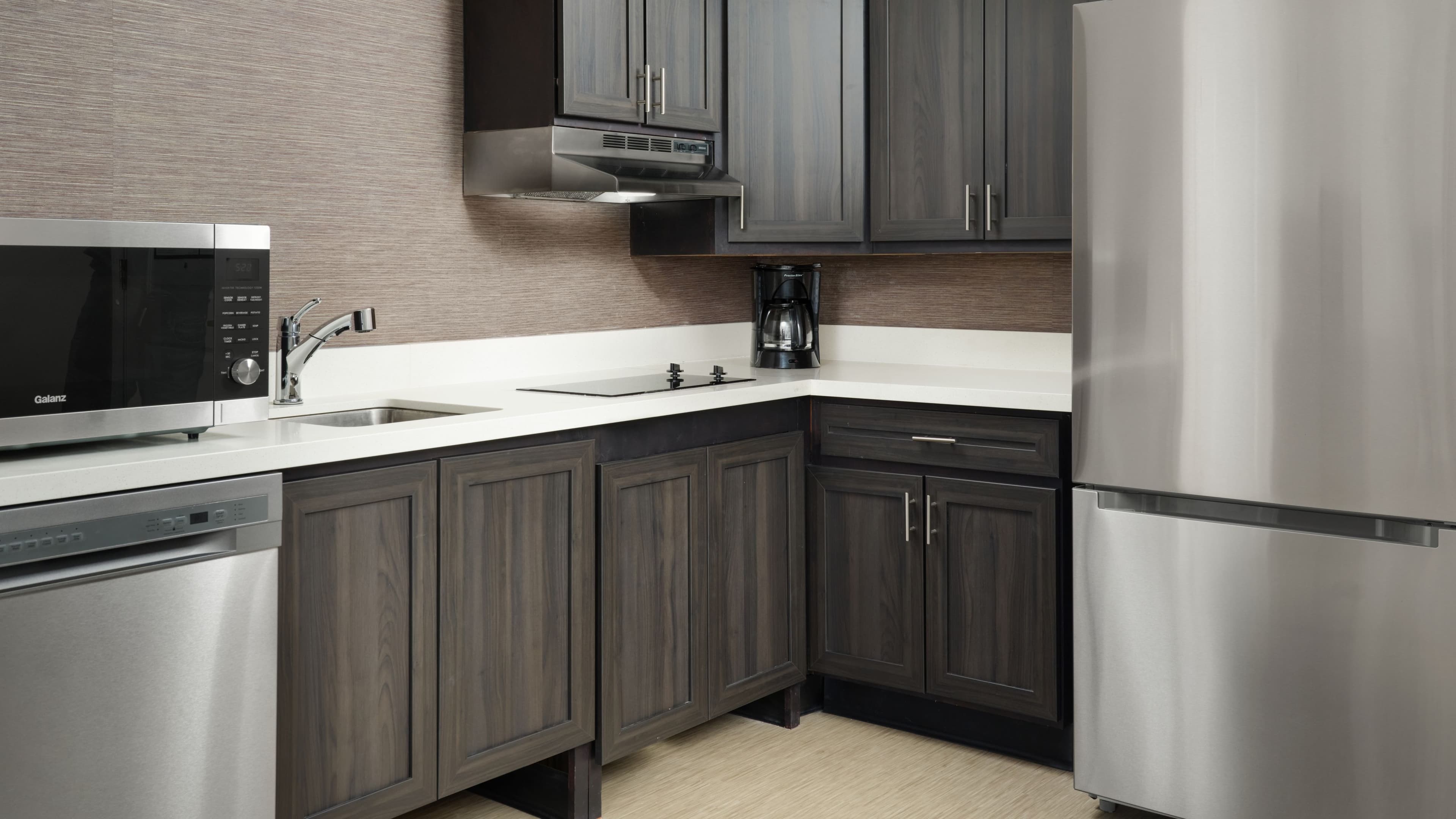 1 Bedroom Suite - Image 6