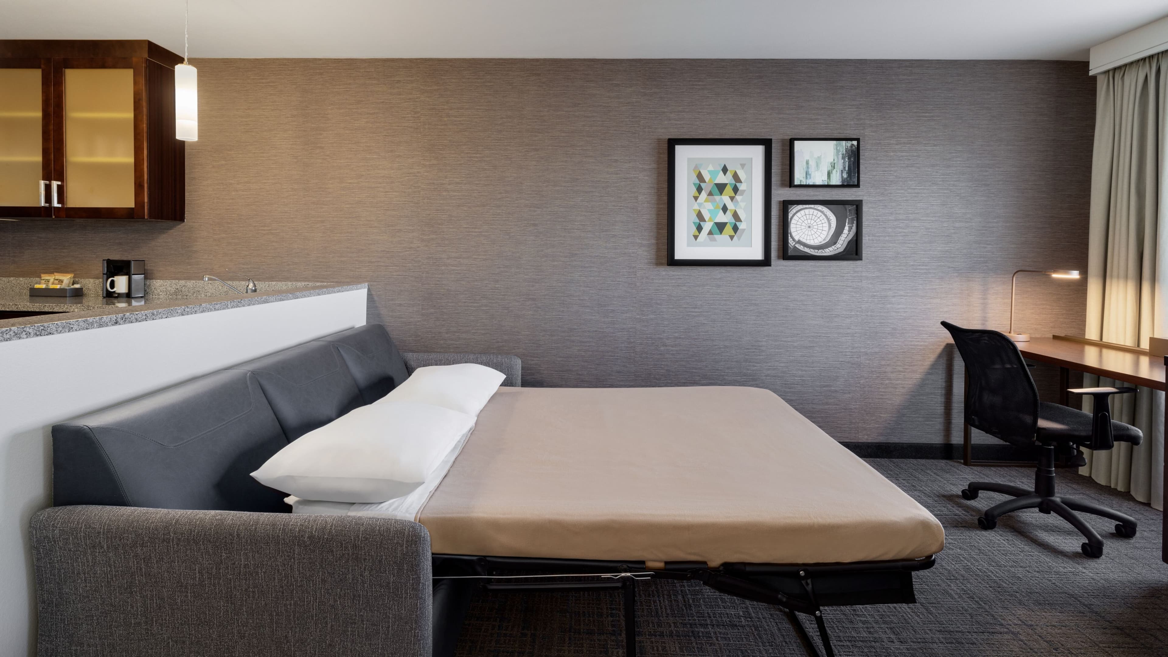 1 Bedroom Suite - Image 4