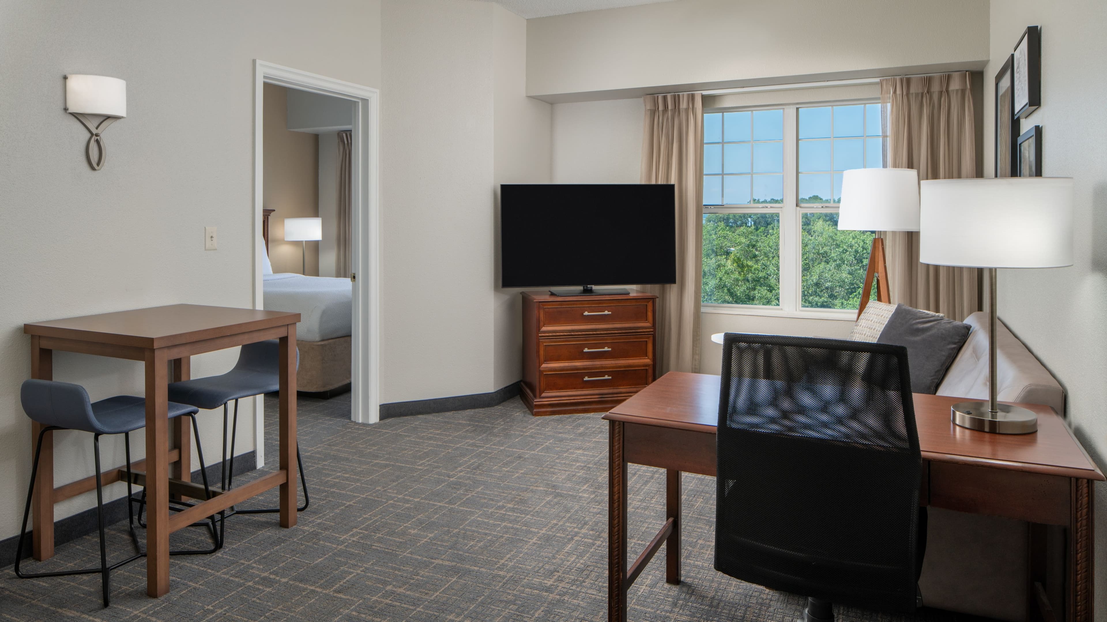 1 Bedroom Suite - Image 1