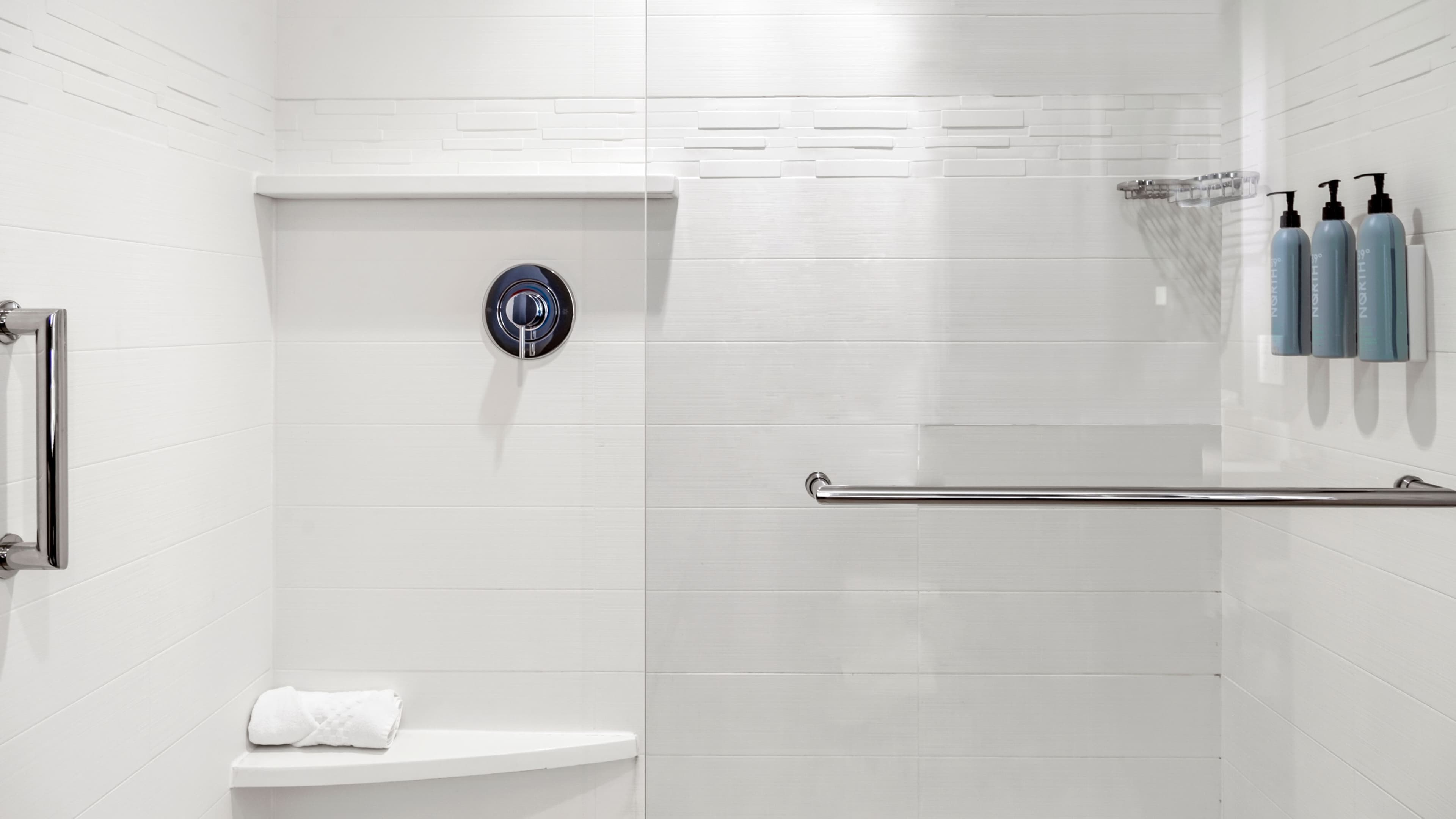 1 Bedroom Suite - Image 7