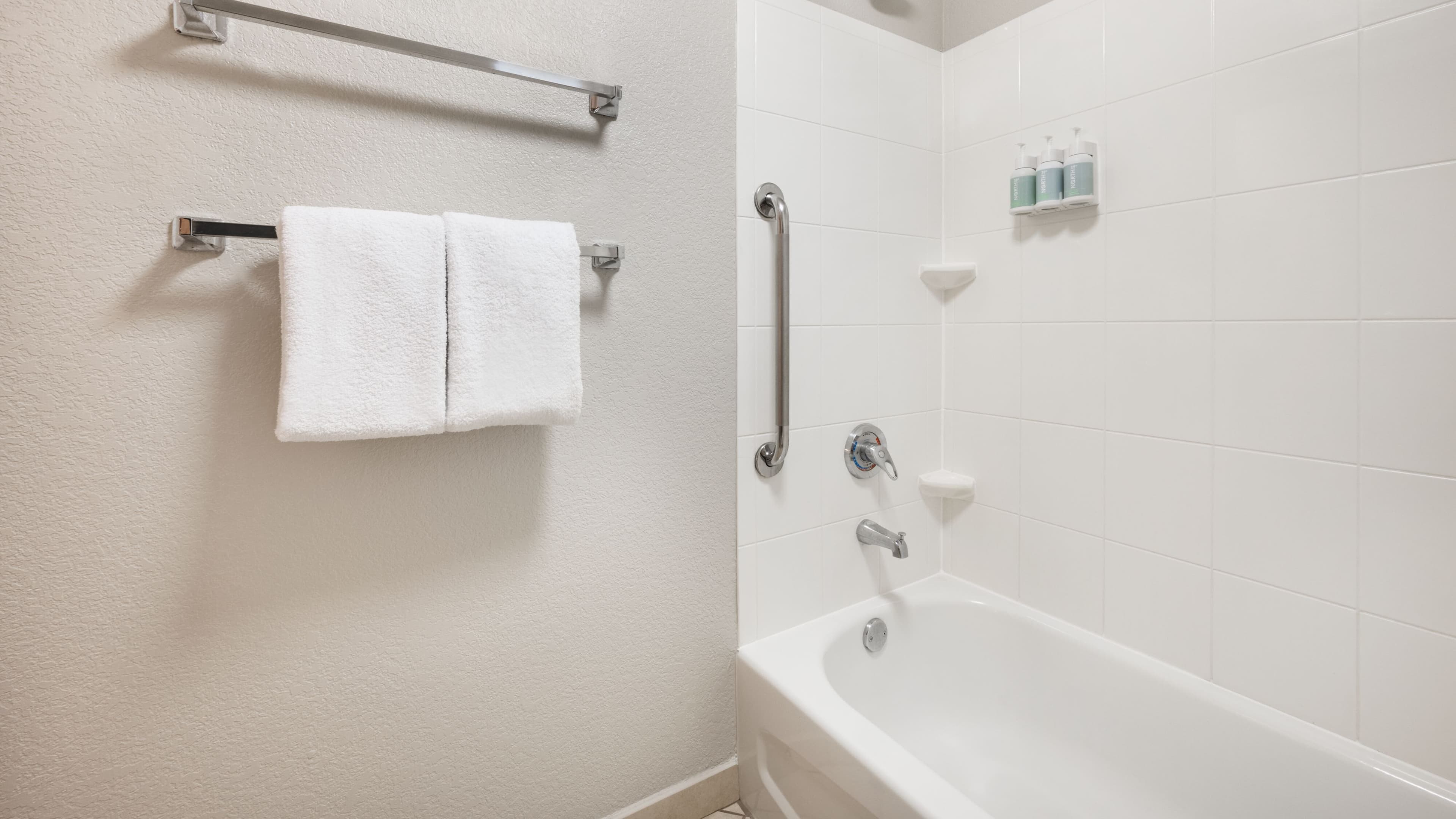 1 Bedroom Suite - Image 5