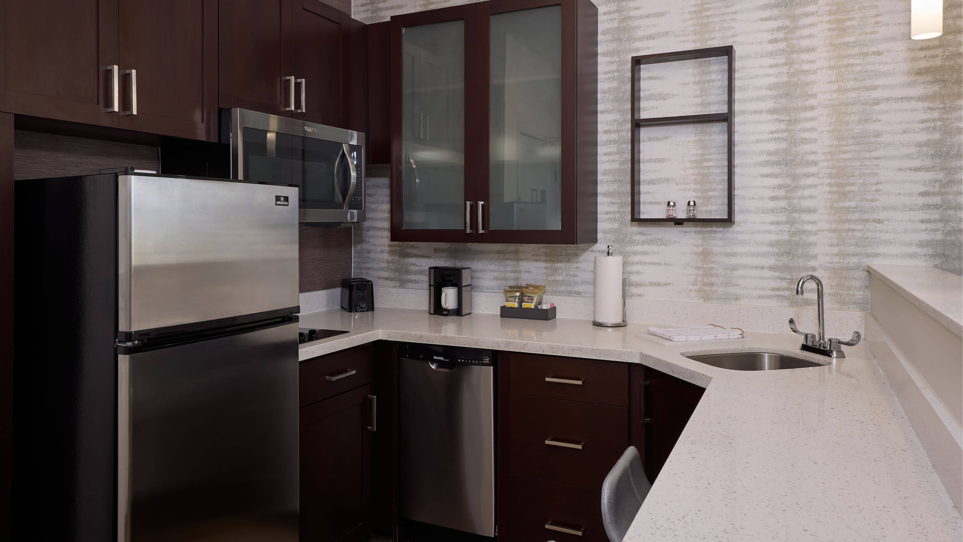 1 Bedroom Suite - Image 3