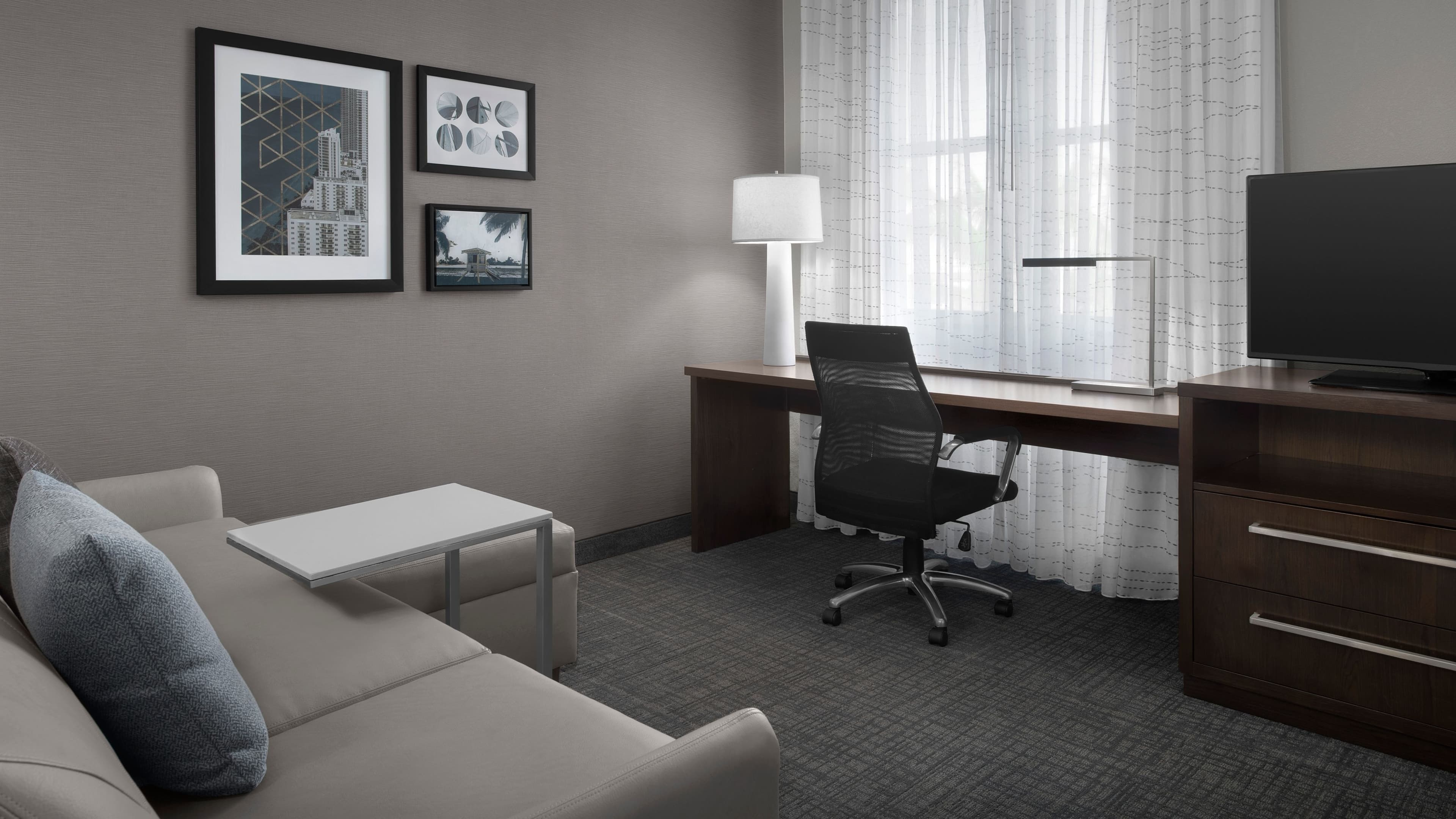 1 Bedroom Suite - Image 1
