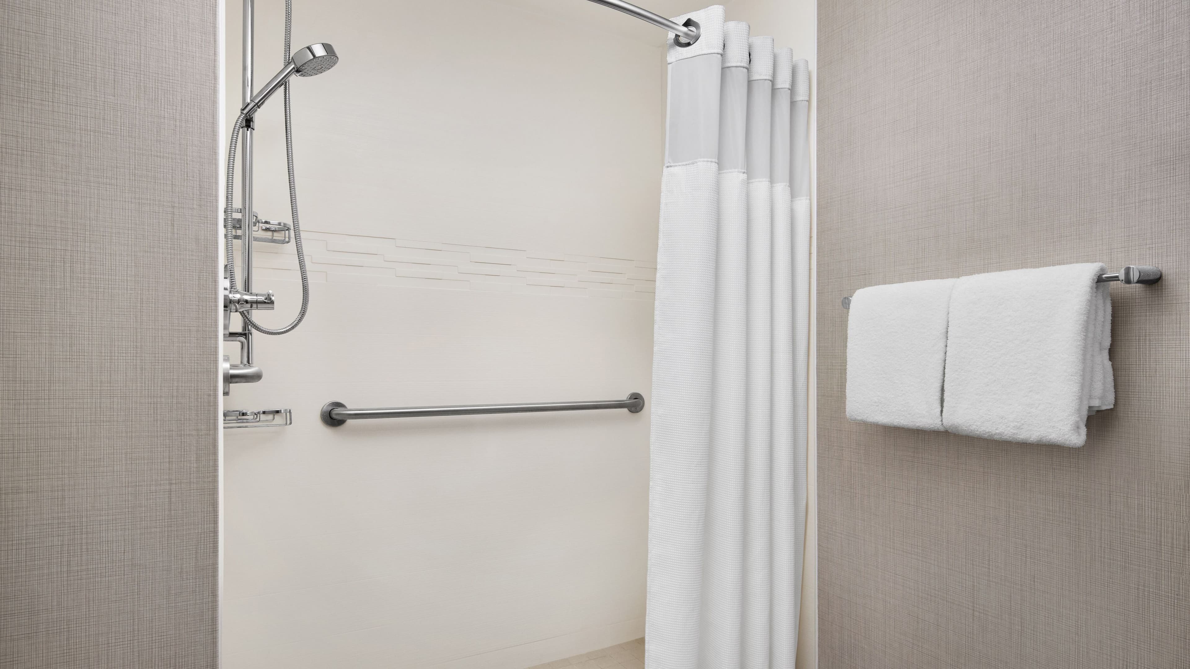 Studio Suite with Oven - Image 5