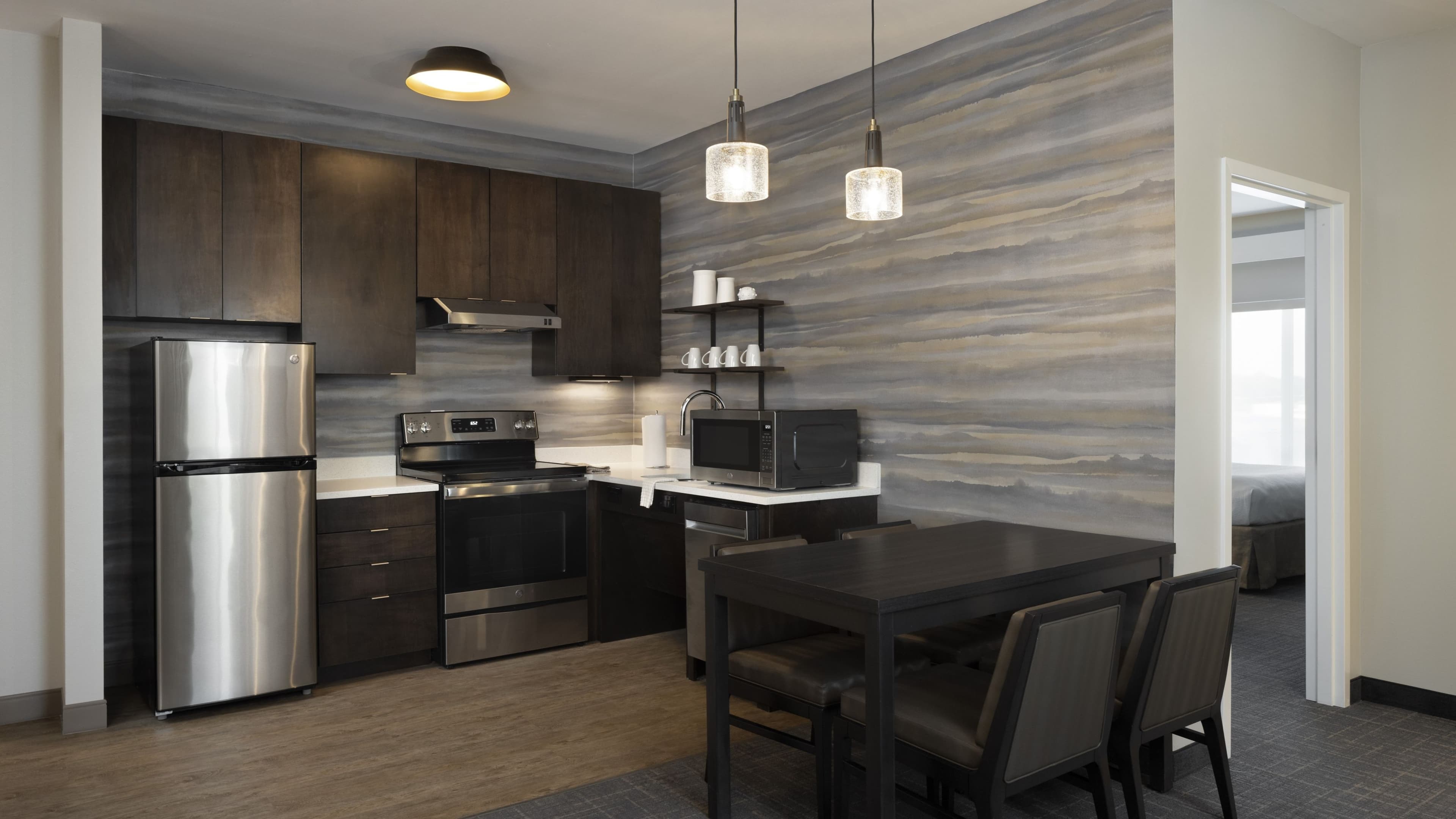 1 Bedroom Suite - Image 2