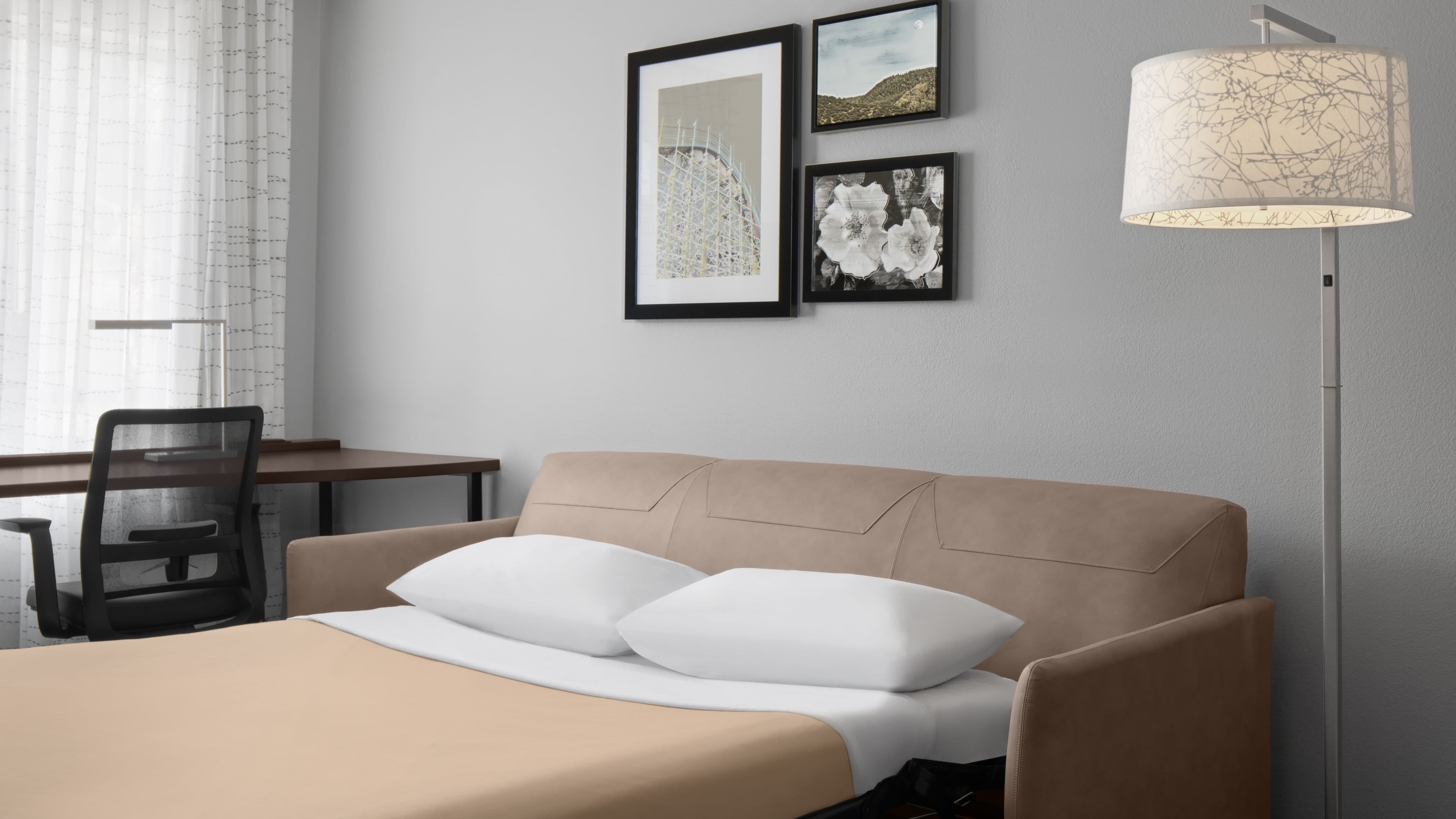 1 Bedroom Suite - Image 5