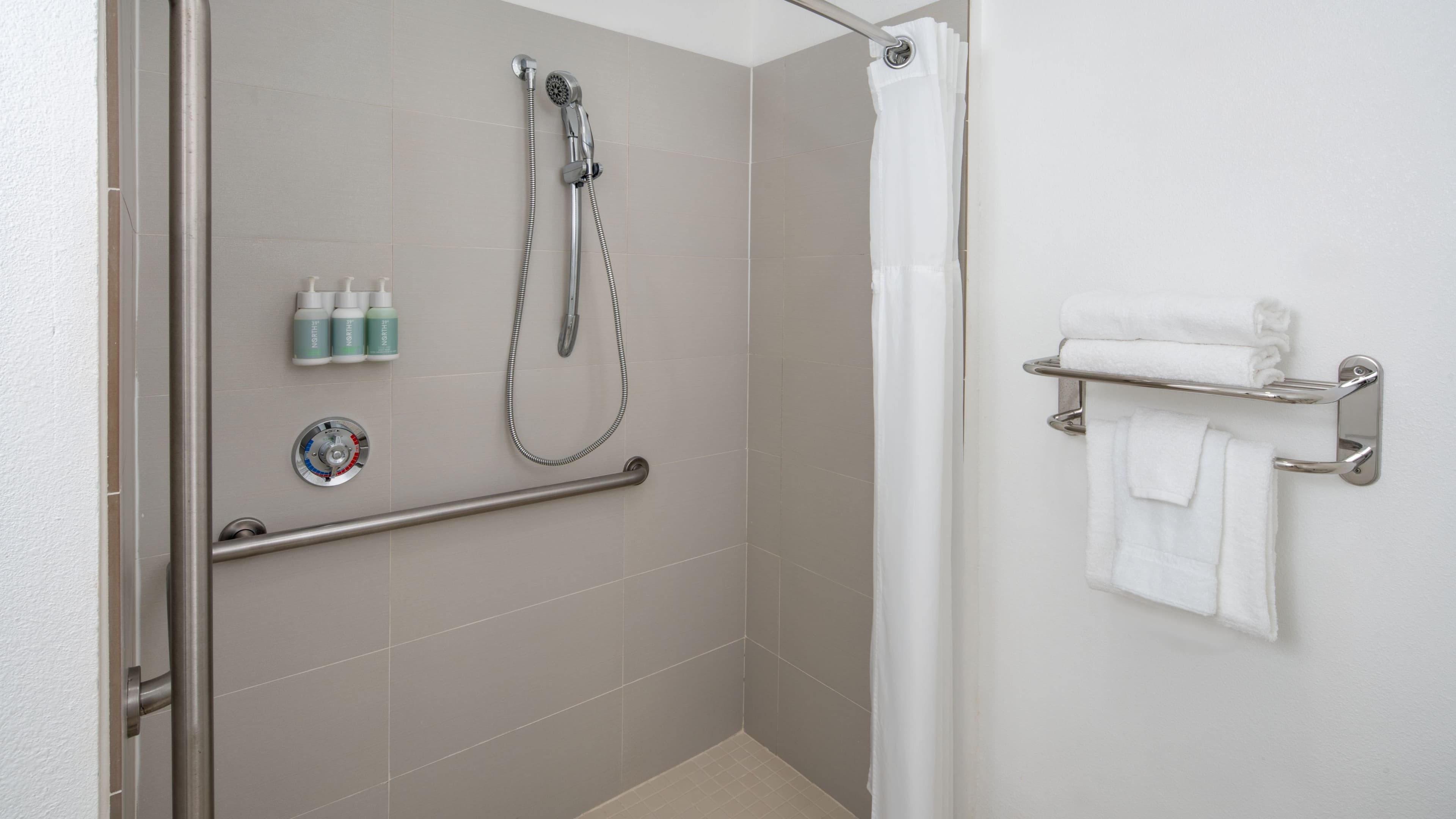1 Bedroom Suite - Image 6