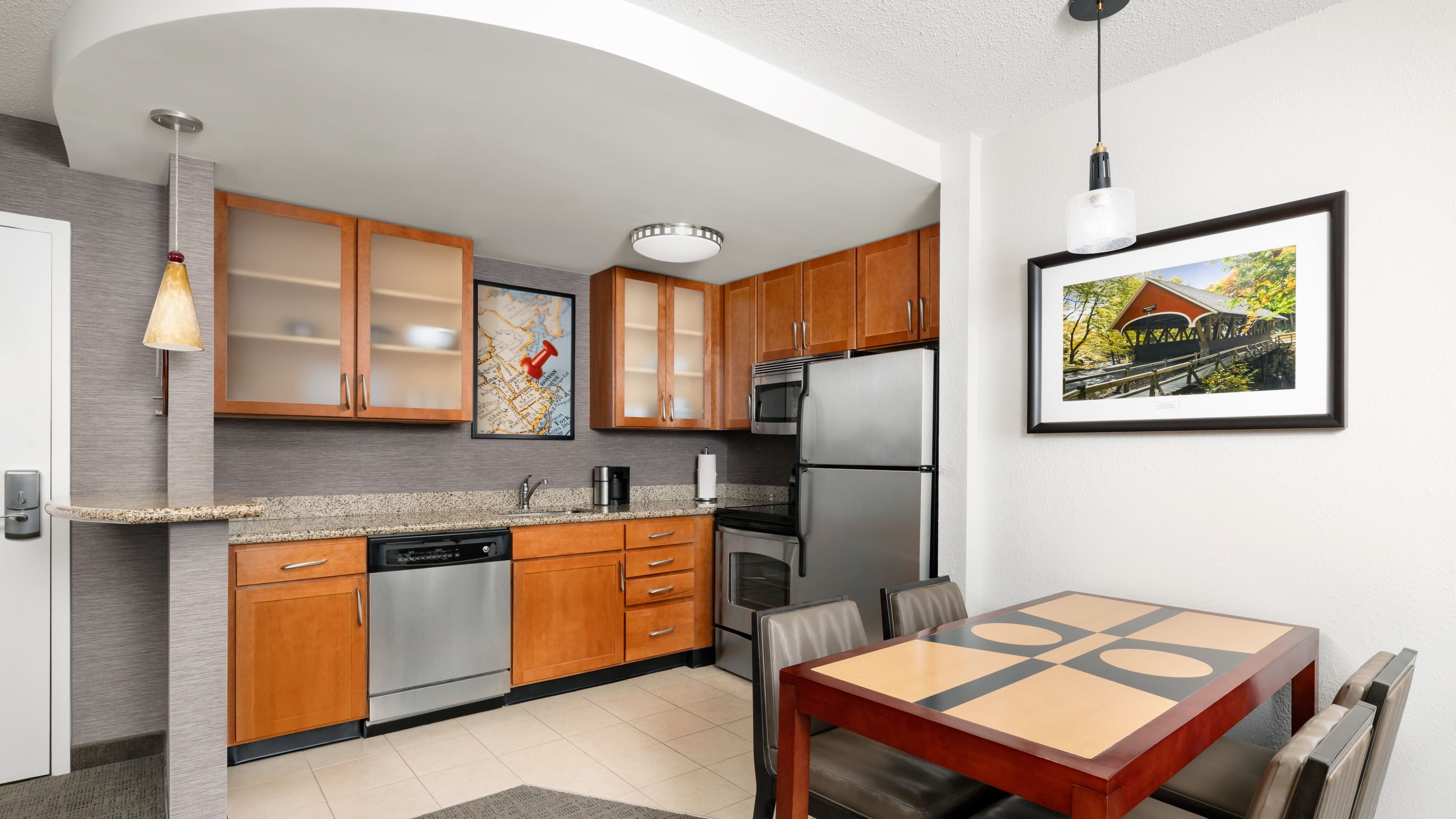 1 Bedroom Suite - Image 2