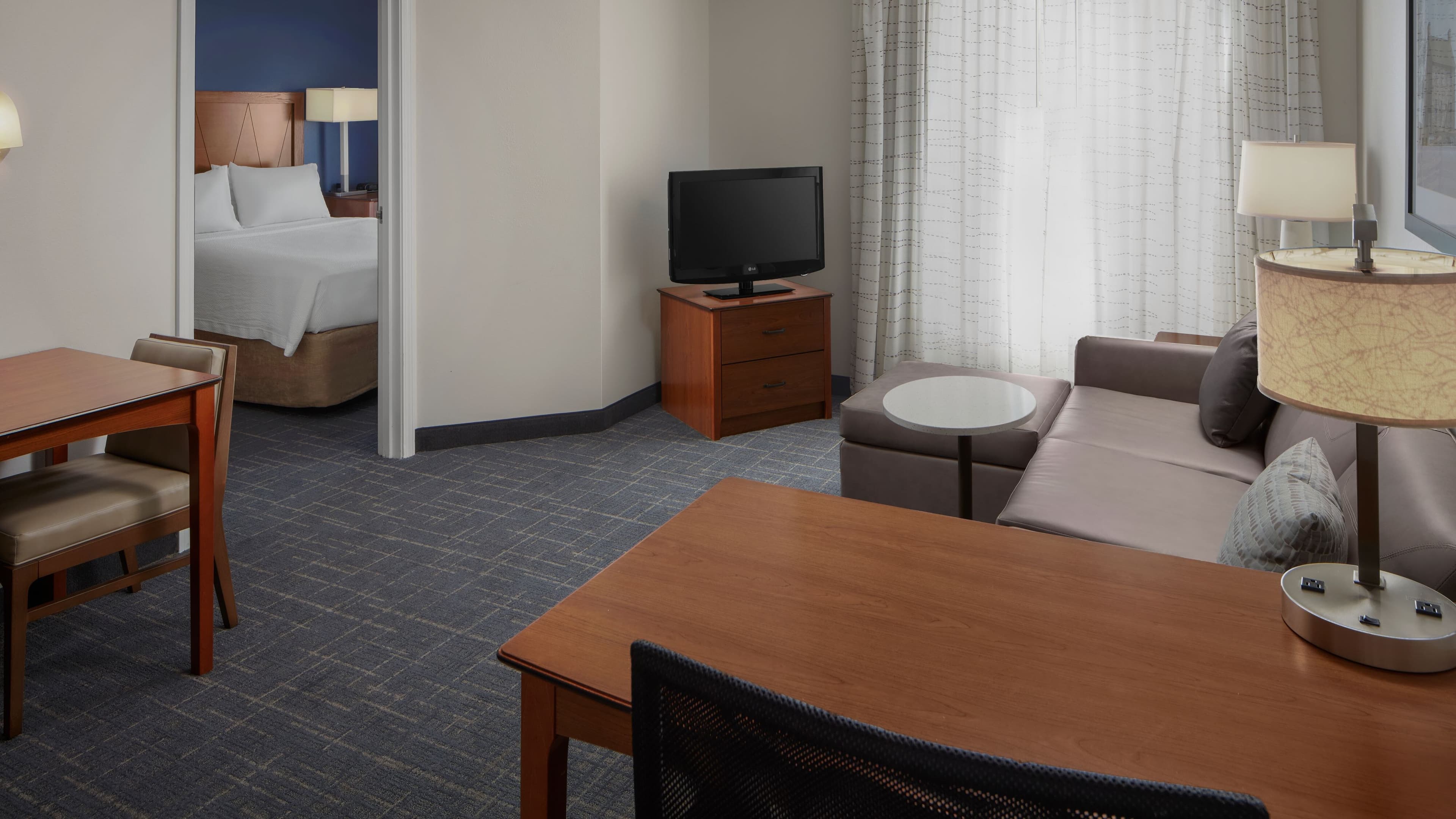 1 Bedroom Suite - Image 1