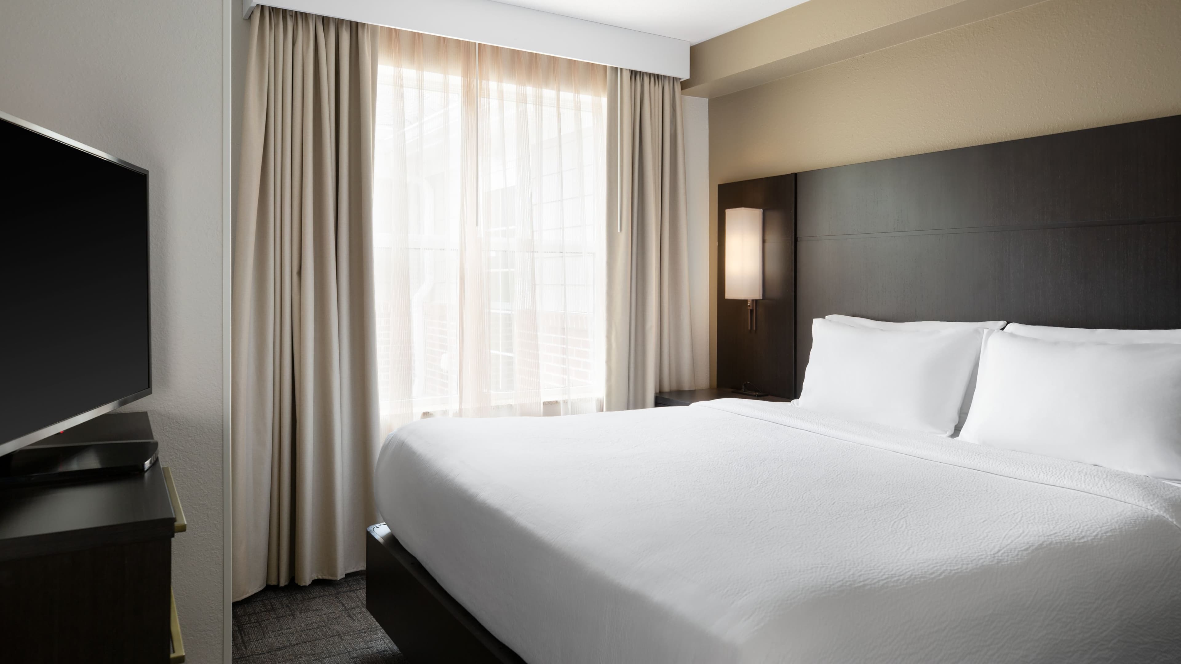 Newly Renovated - Image 7