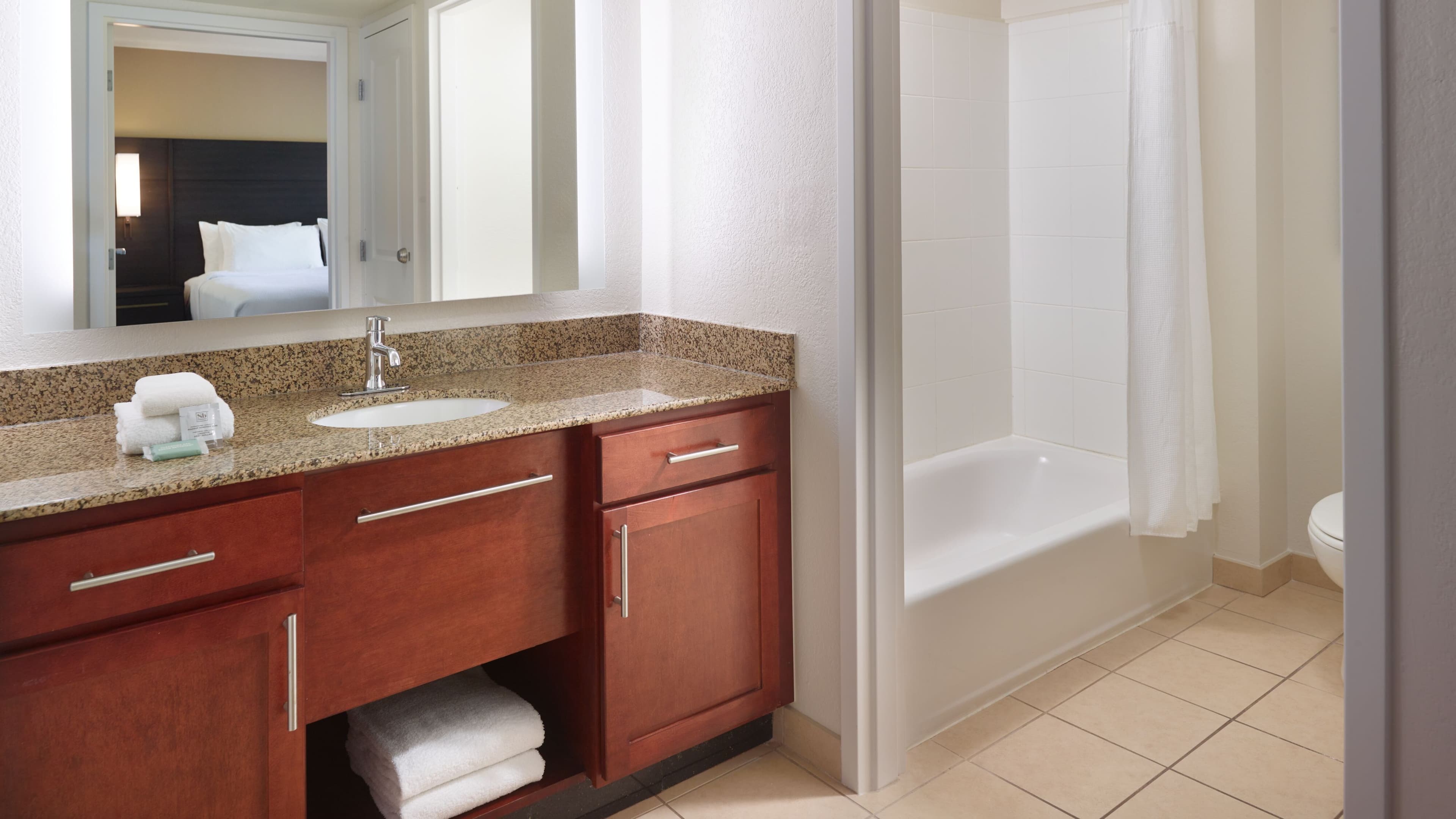 1 Bedroom Suite - Image 6