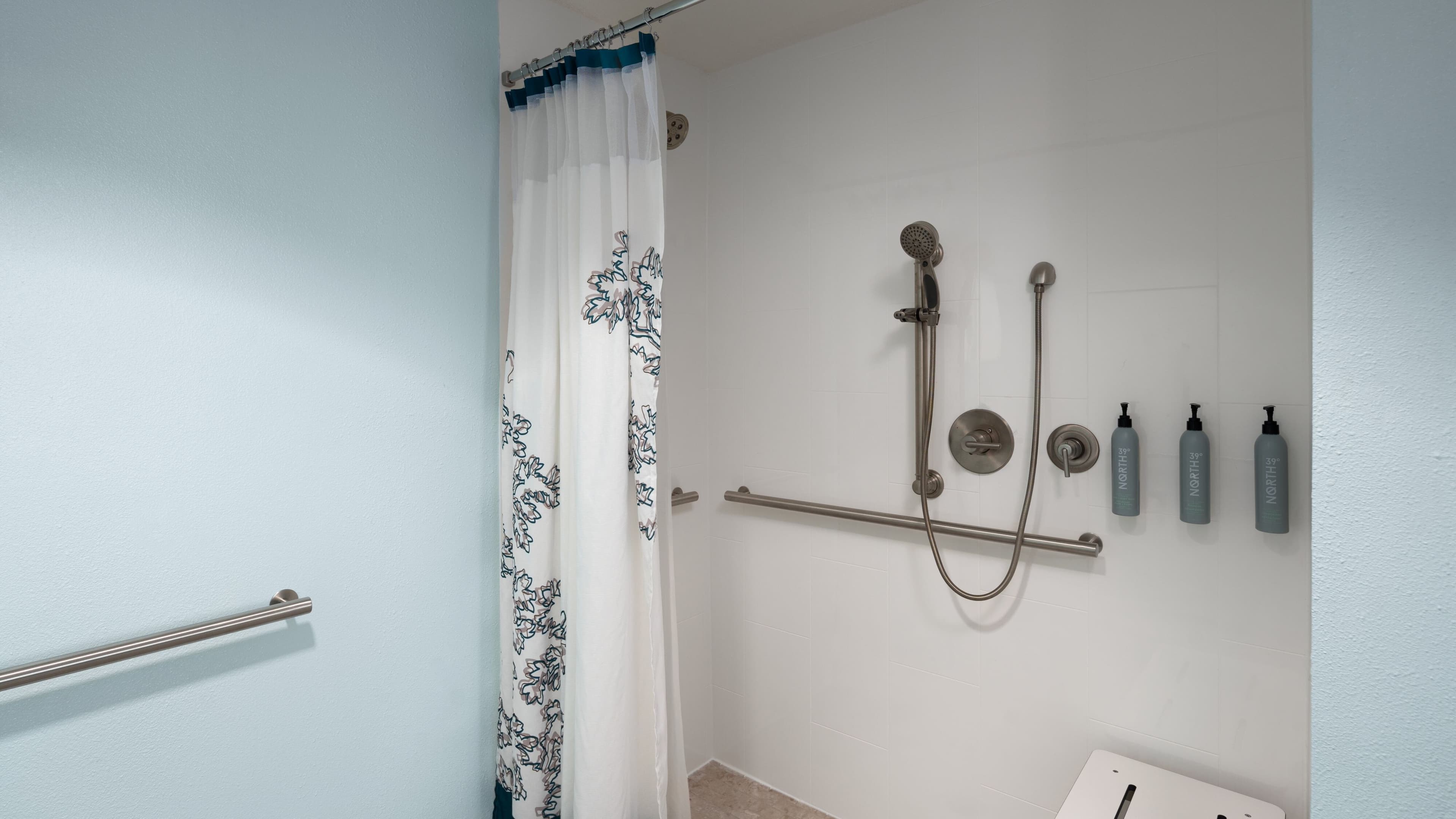 1 Bedroom Suite - Image 6