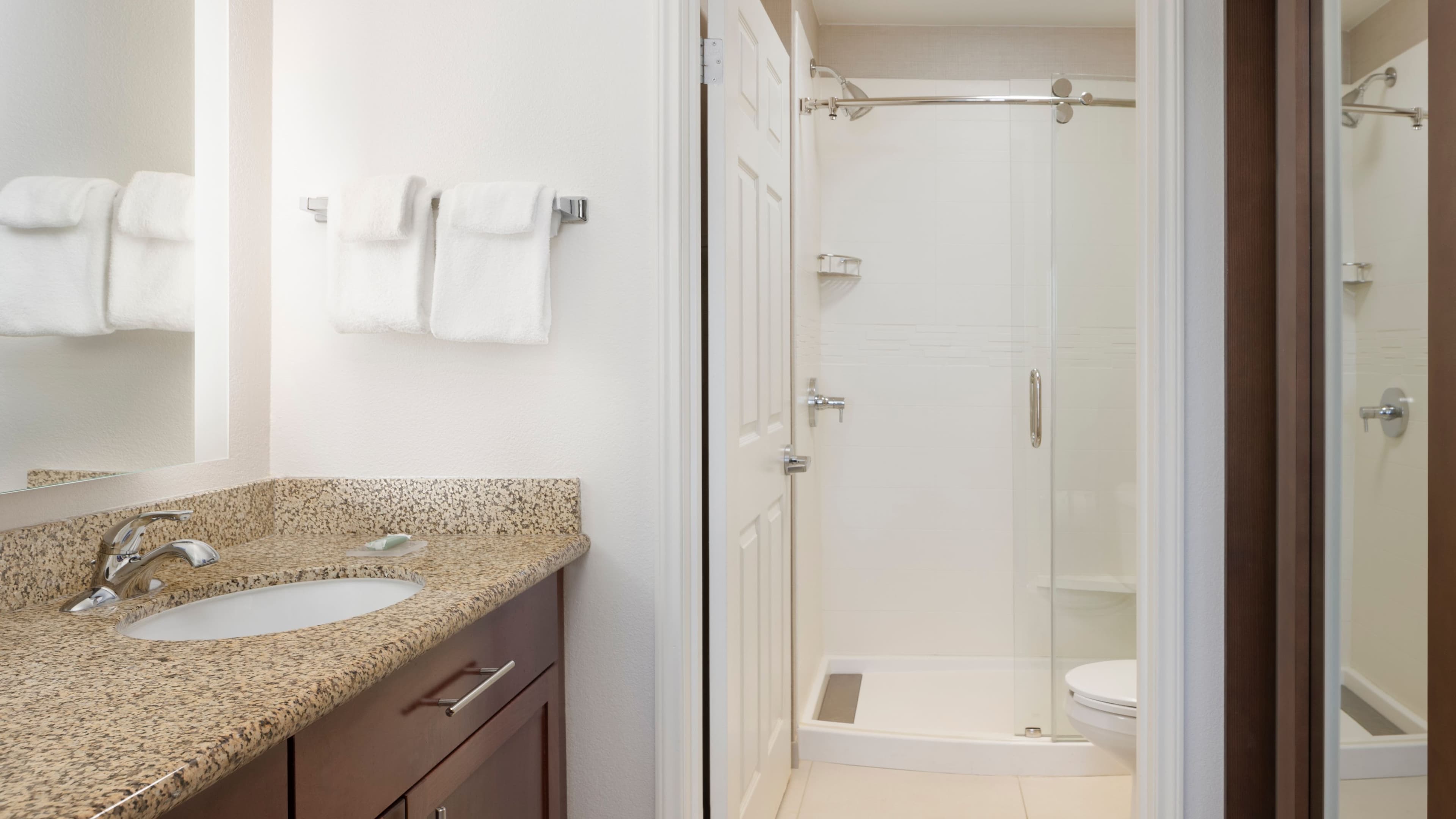 1 Bedroom Suite - Image 4