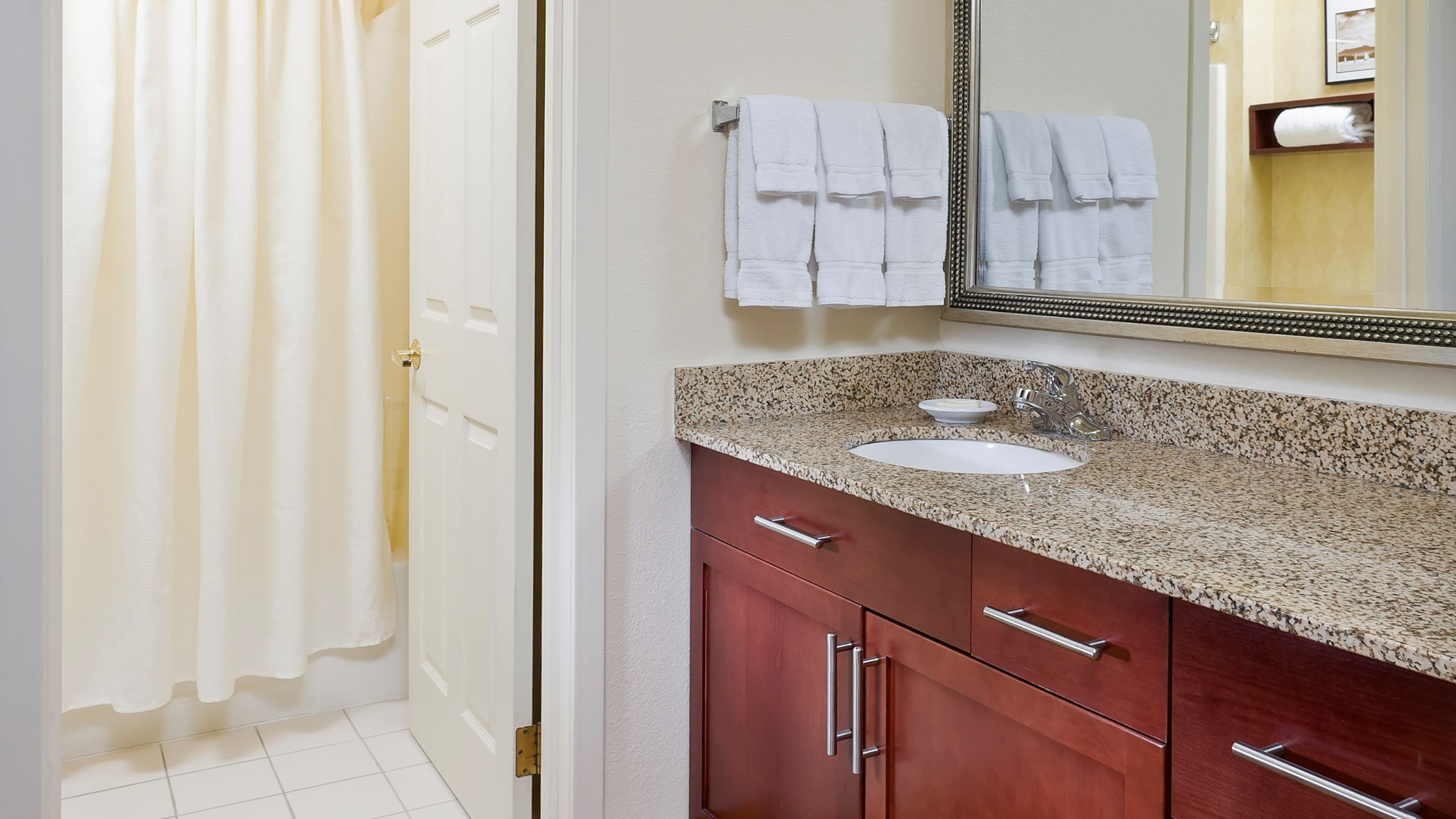 1 Bedroom Suite - Image 5