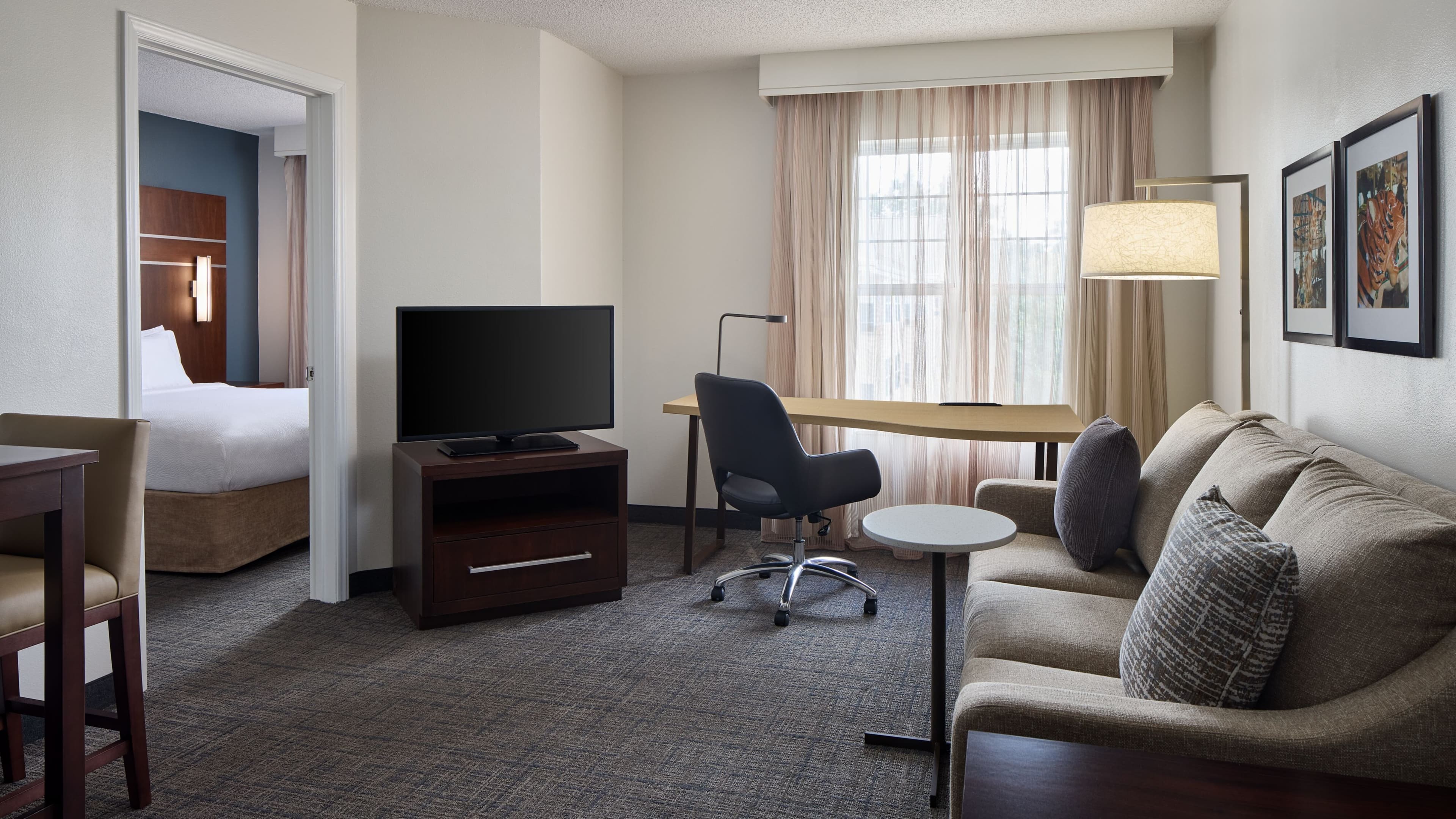 1 Bedroom Suite - Image 1