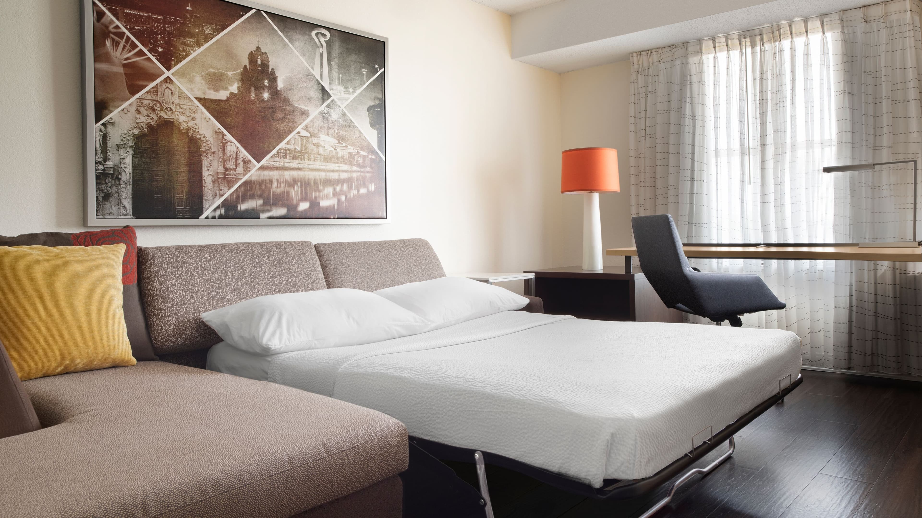 1 Bedroom Suite - Image 3