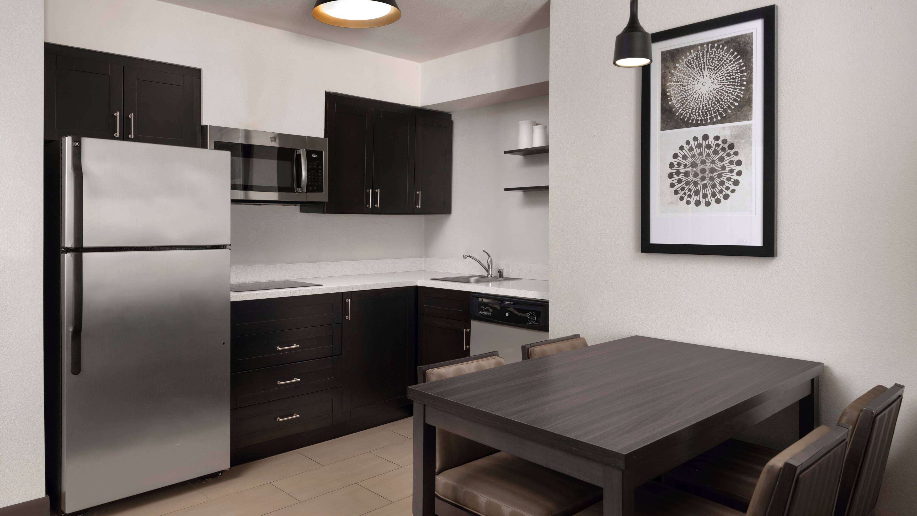 1 Bedroom Suite - Image 4