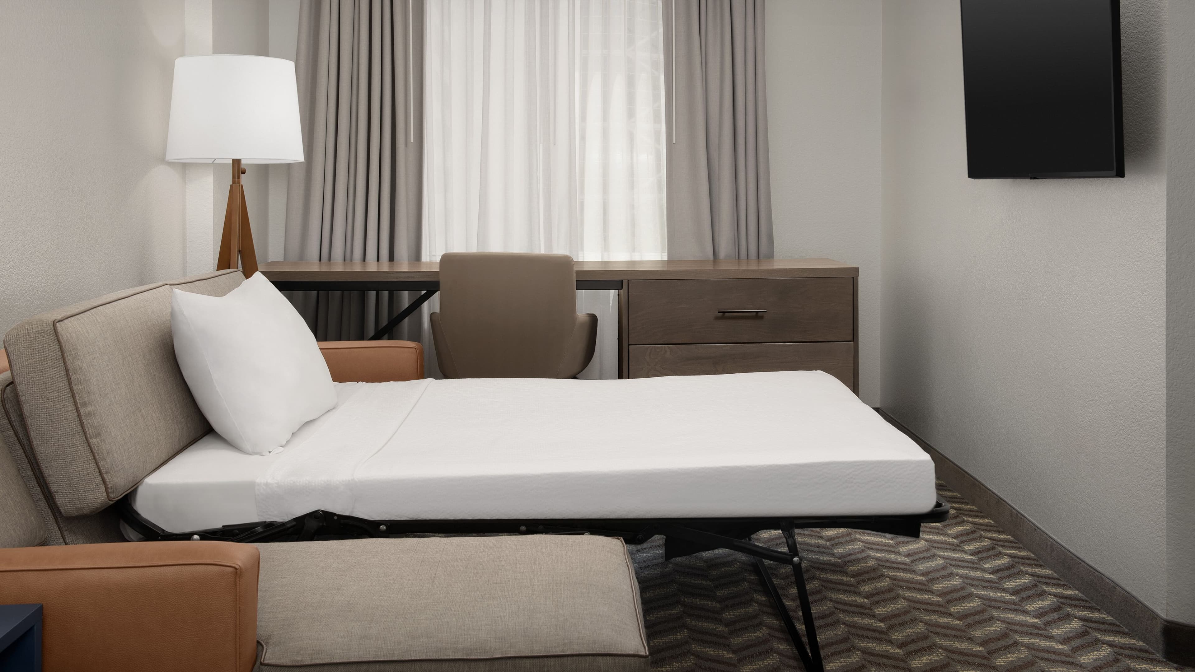 1 Bedroom 2 Queen Suite - Image 5