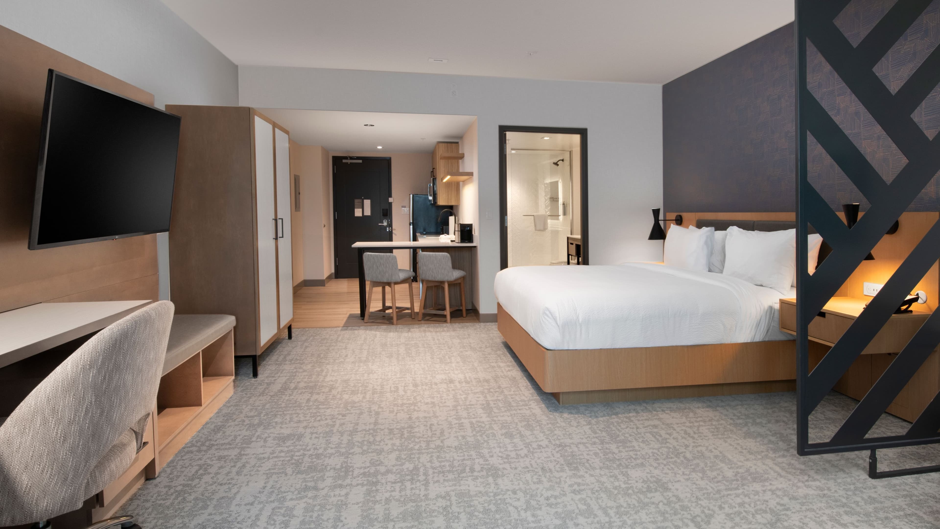 King Studio - Image 1