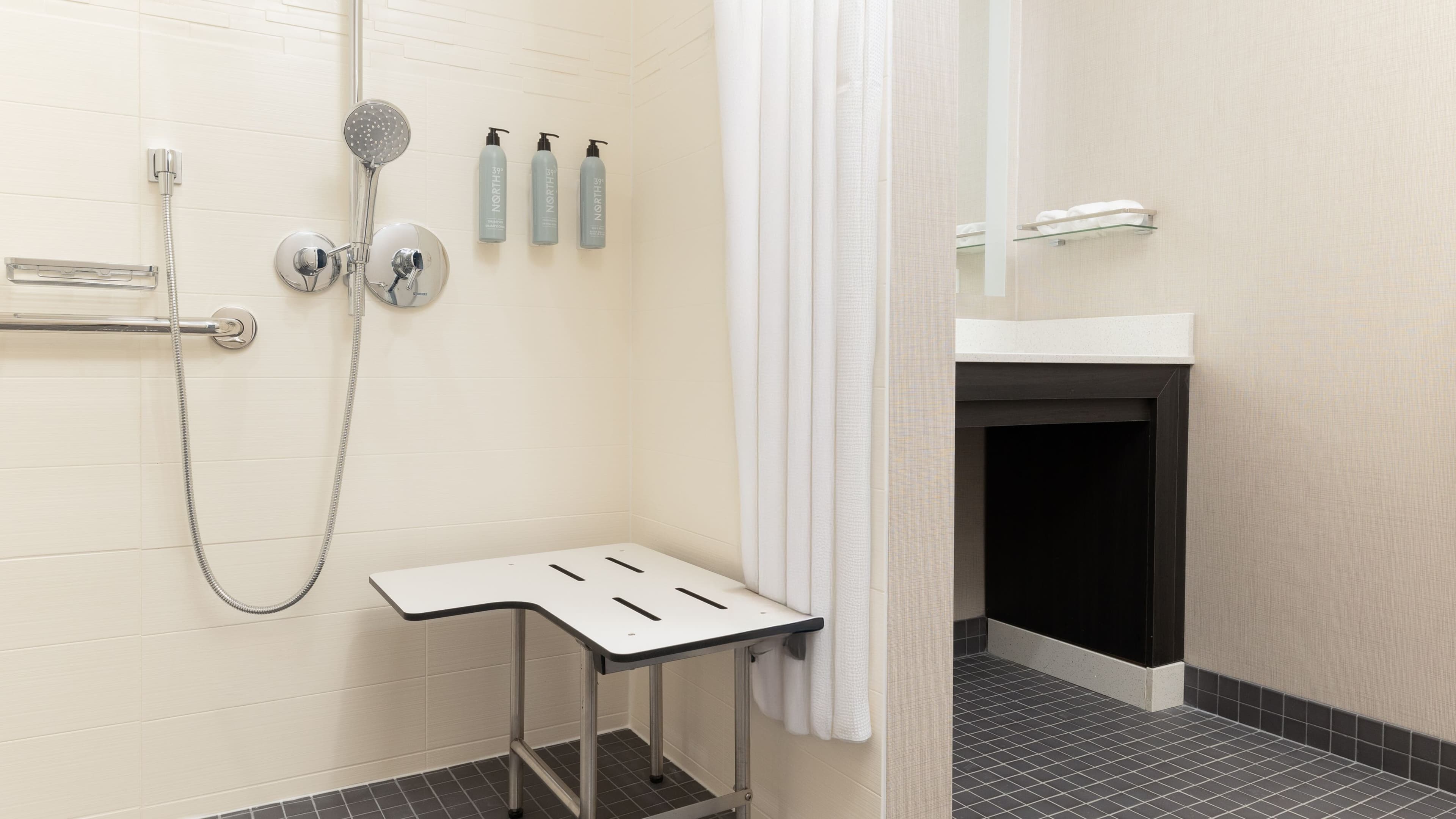 1 Bedroom Suite - Image 8