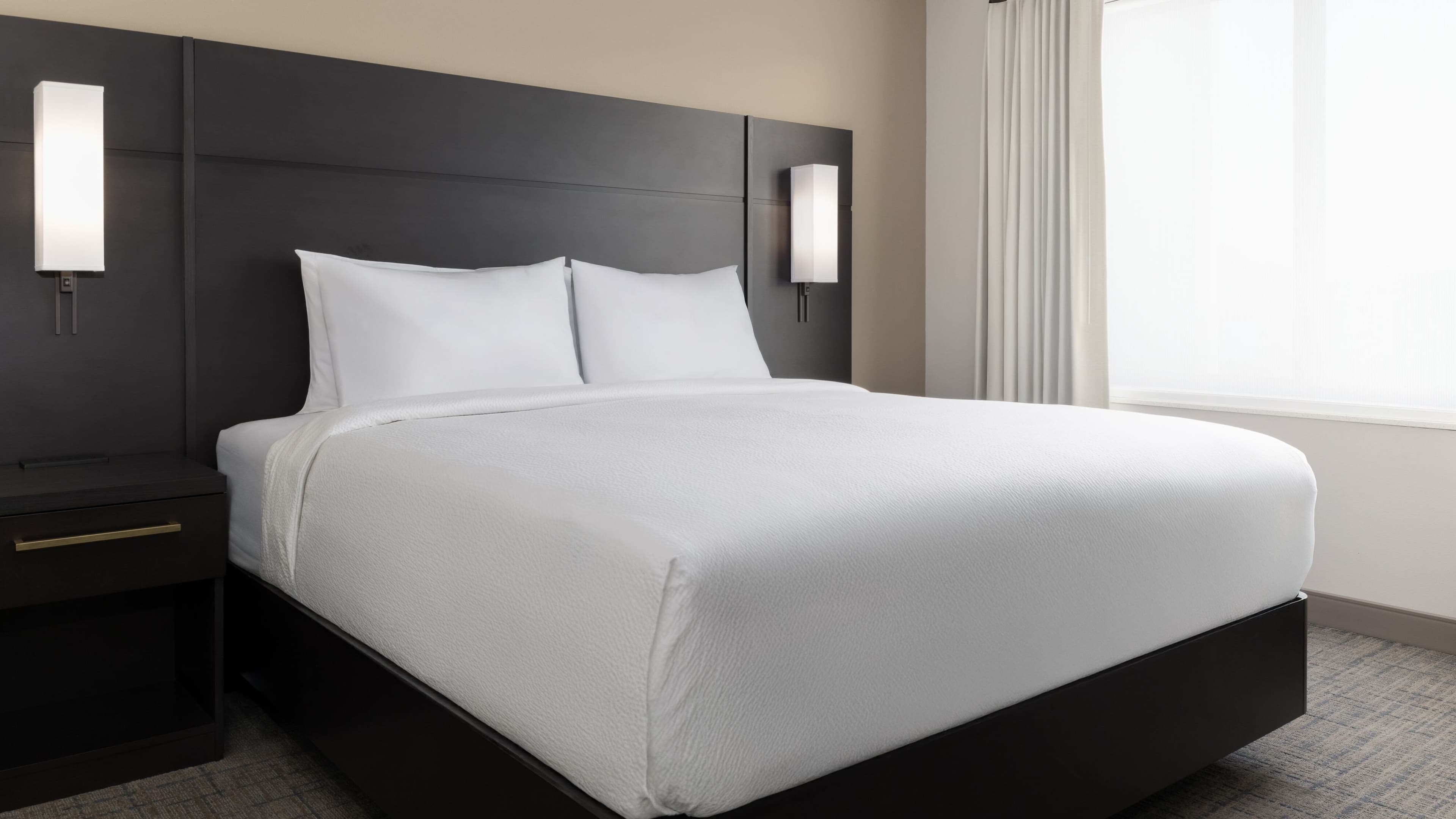 1 Bedroom Suite - Image 3