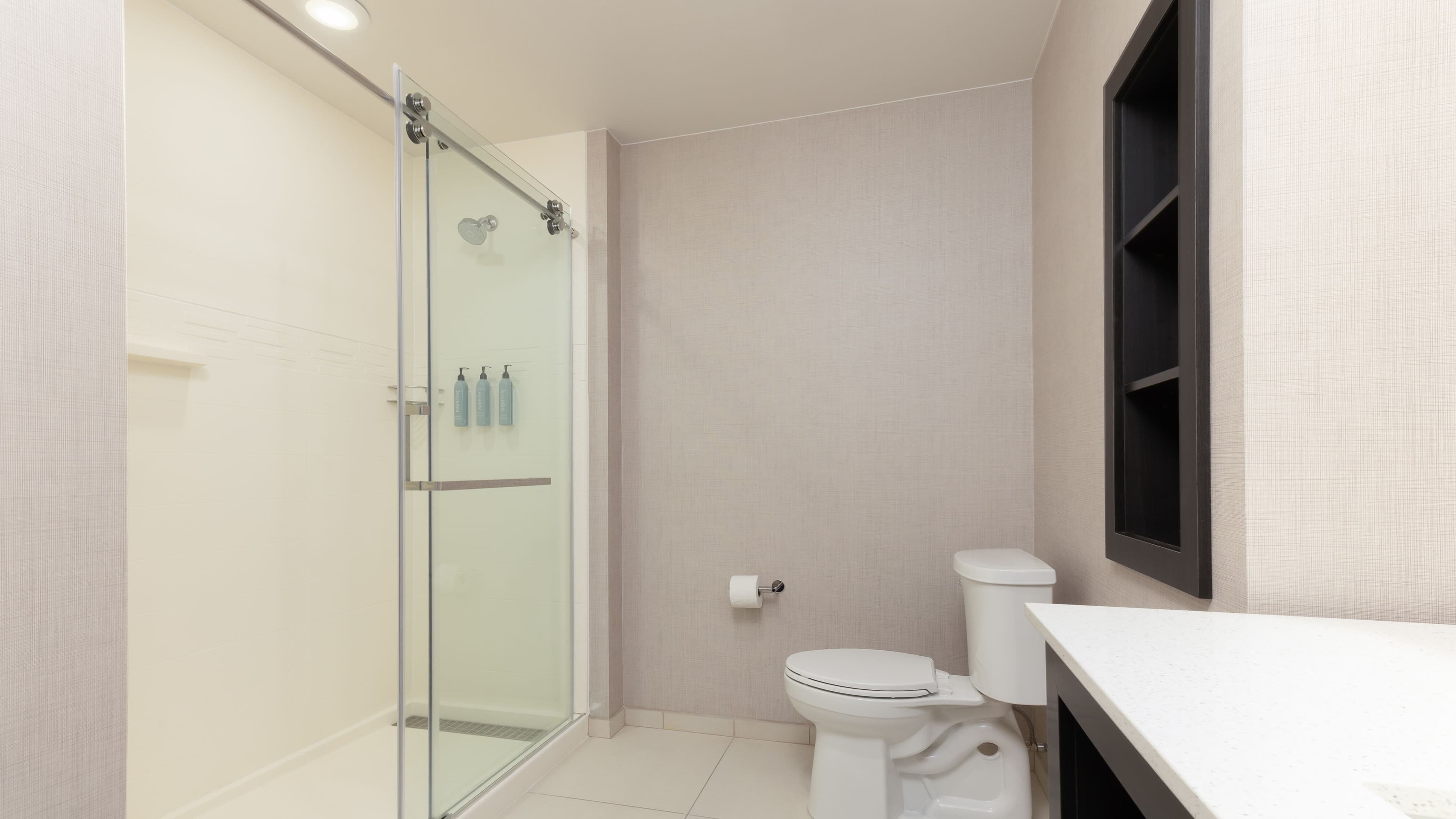 1 Bedroom Suite - Image 7