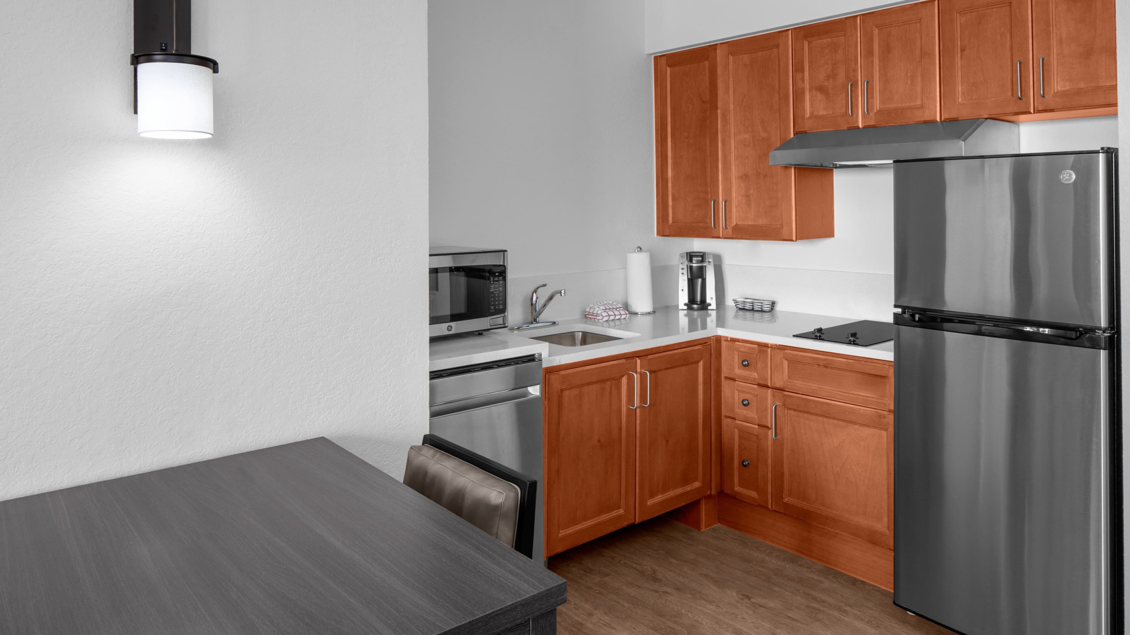 Larger Studio - Image 4