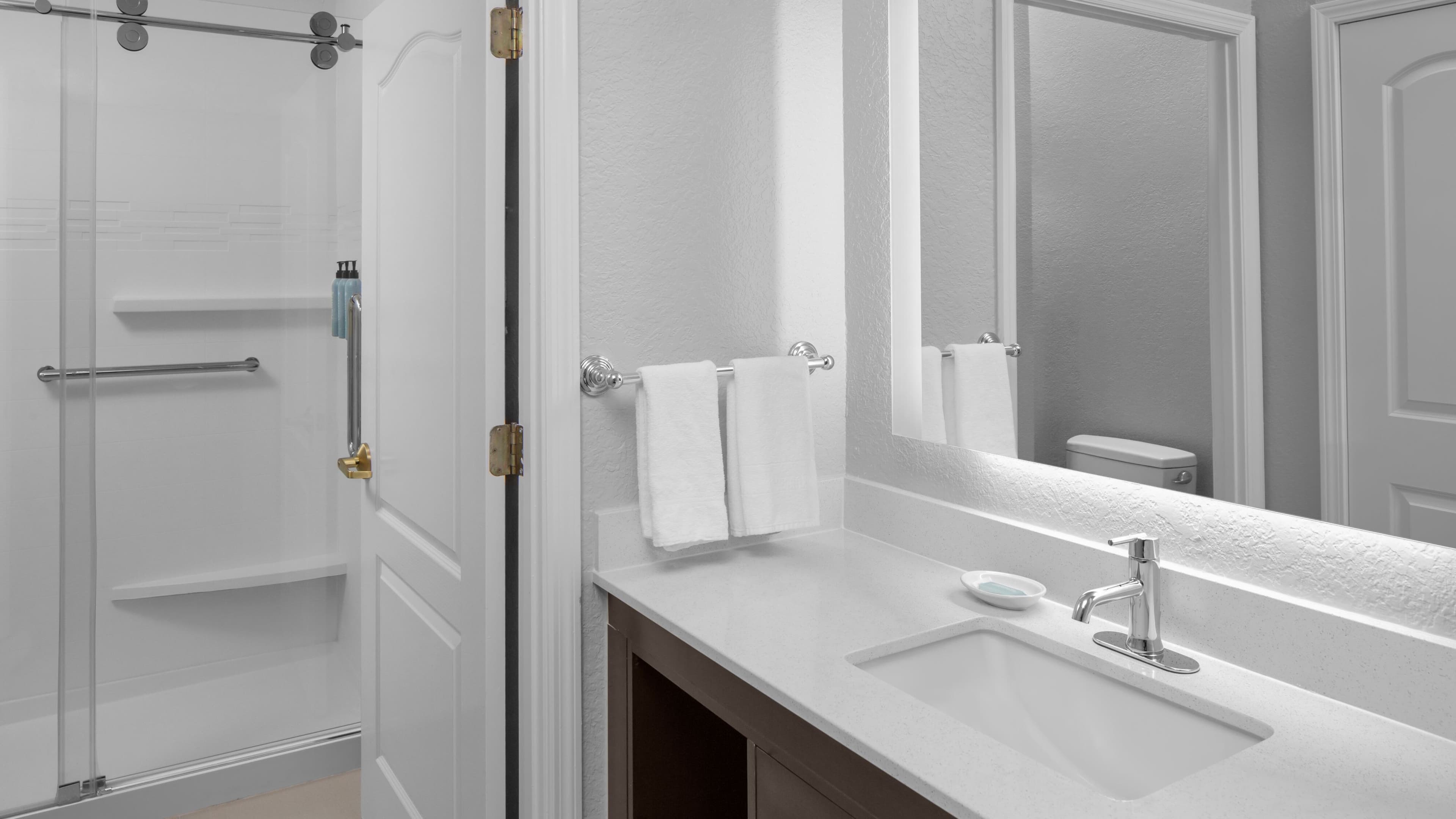 Larger Studio - Image 7