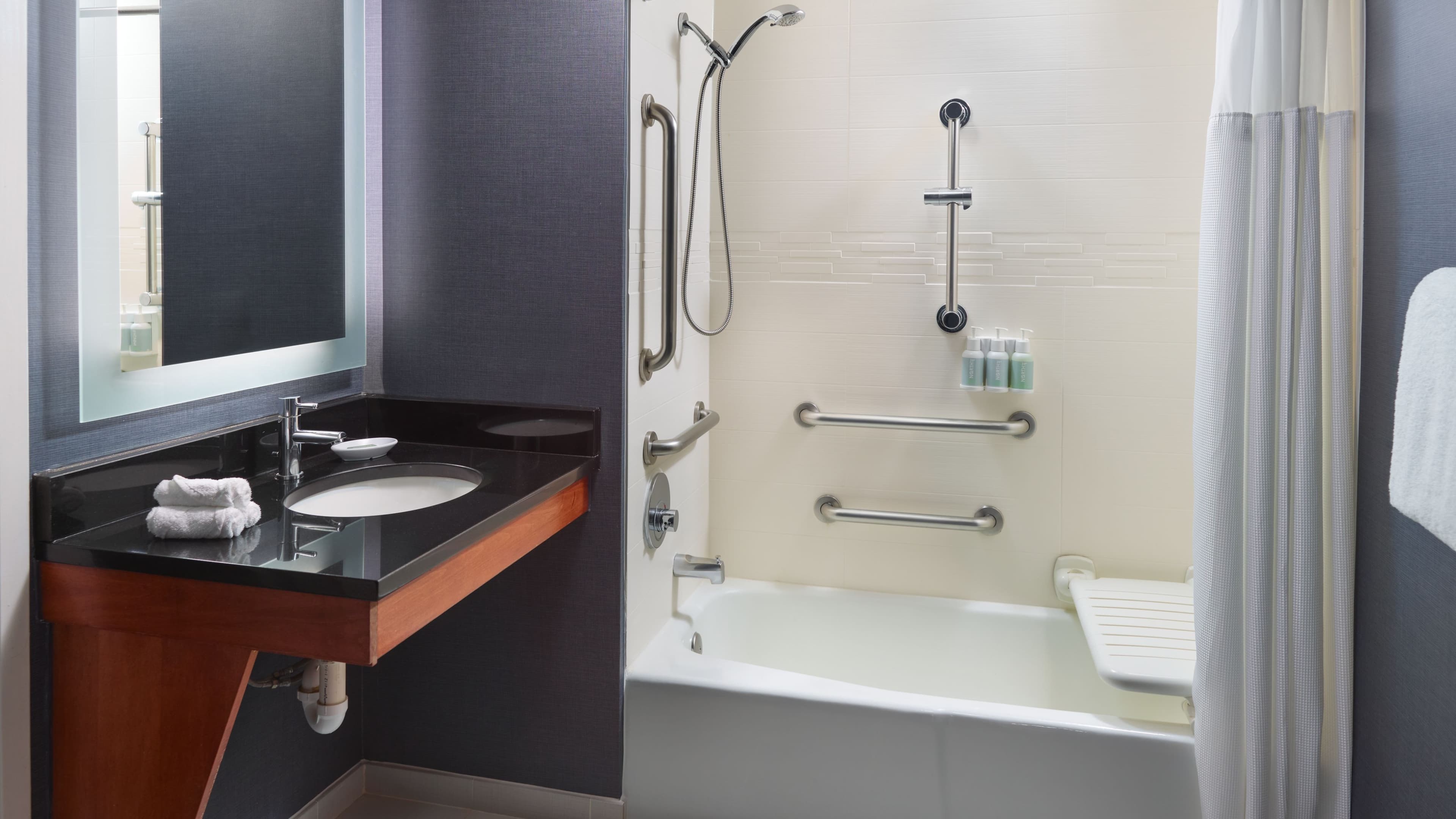 1 Bedroom Suite - Image 9