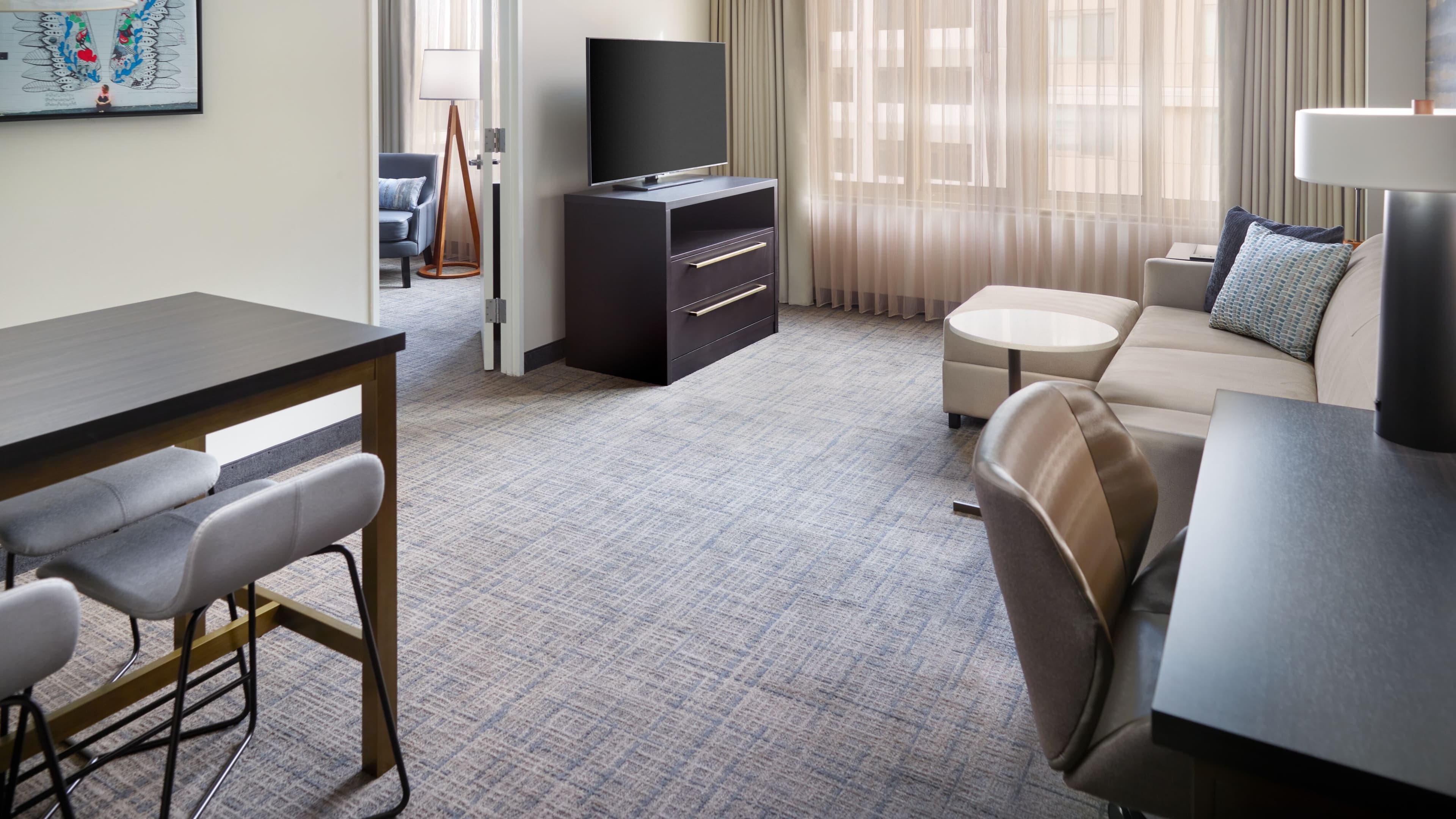 1 Bedroom Suite - Image 3