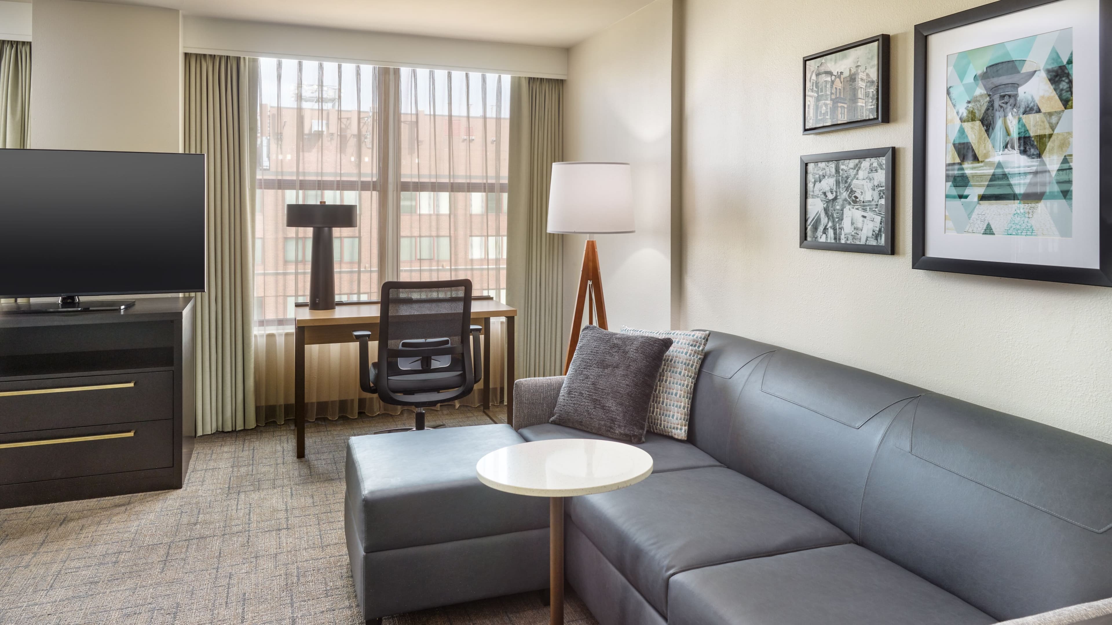 1 Bedroom Suite - Image 5