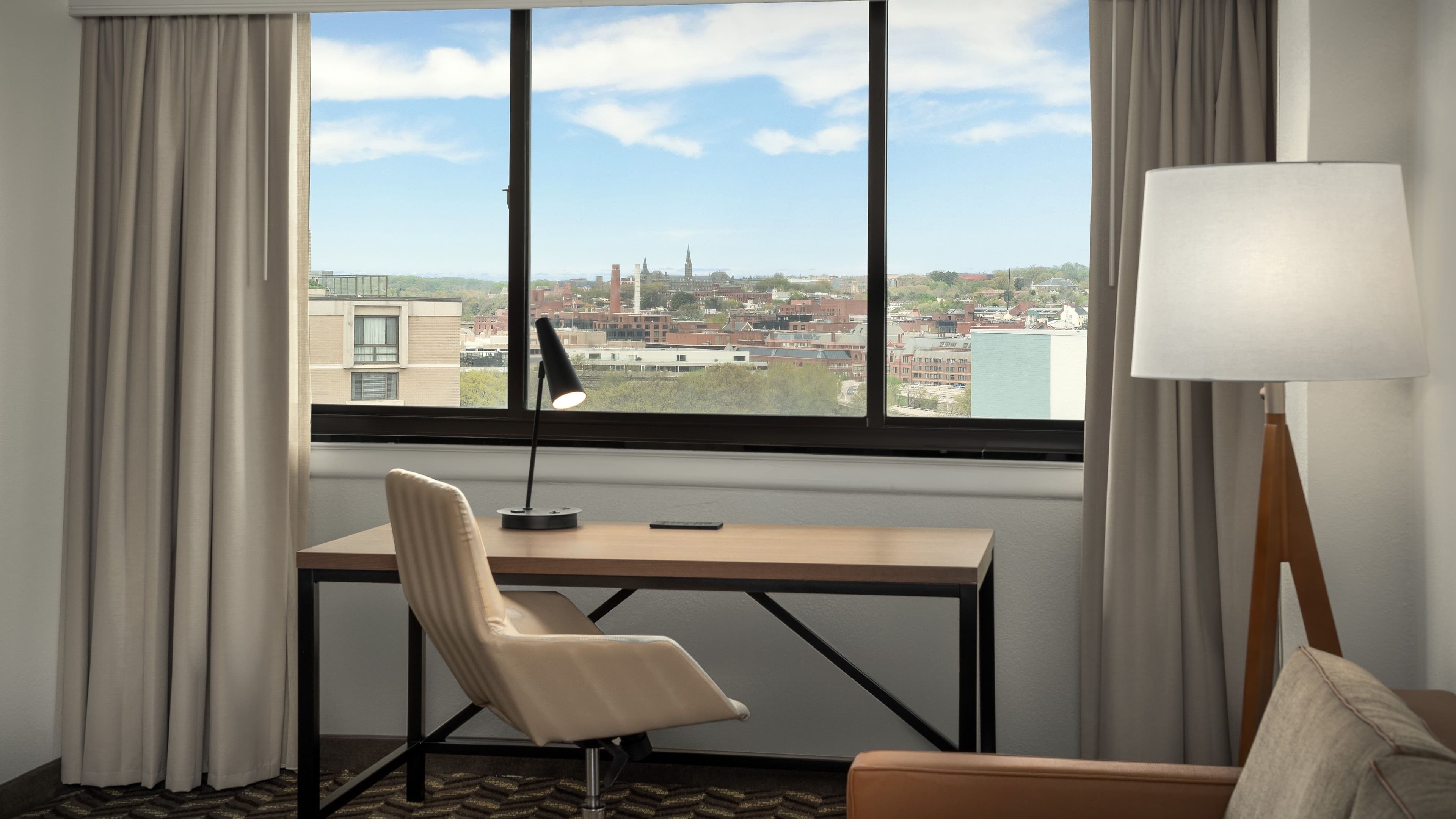 1 Bedroom 2 Queen Suite - Image 6