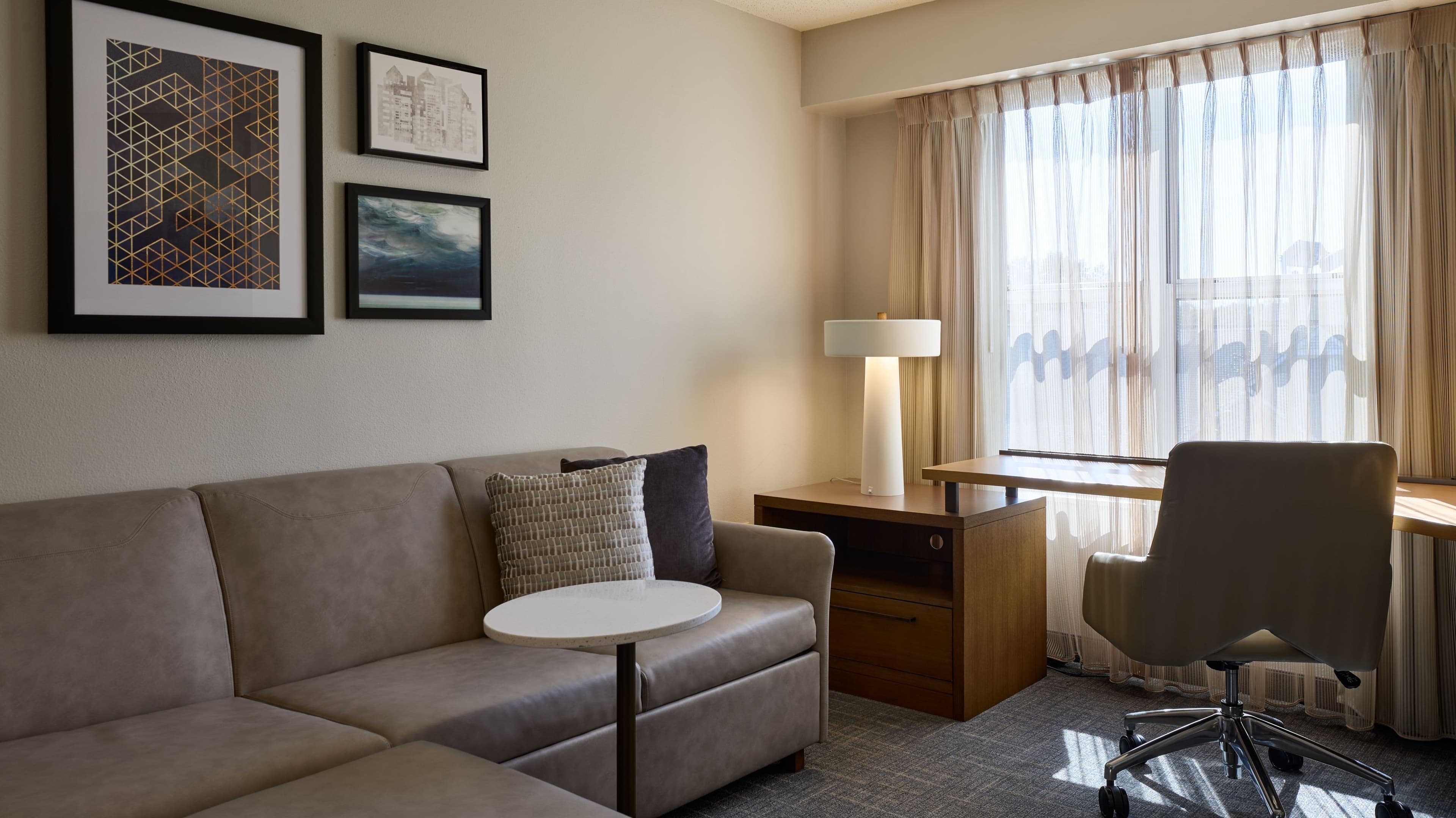 1 Bedroom Suite - Image 4