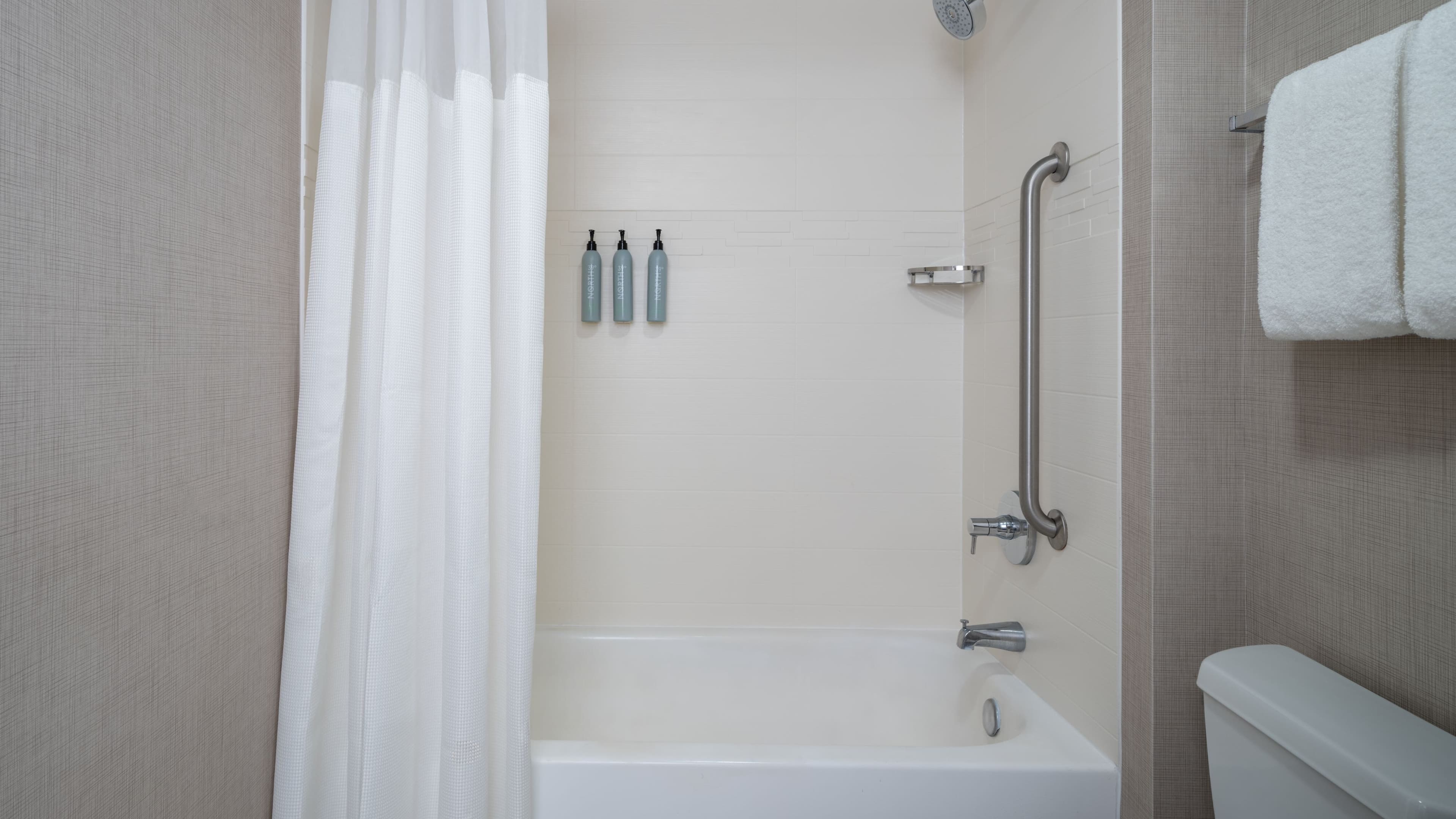 1 Bedroom Suite - Image 7